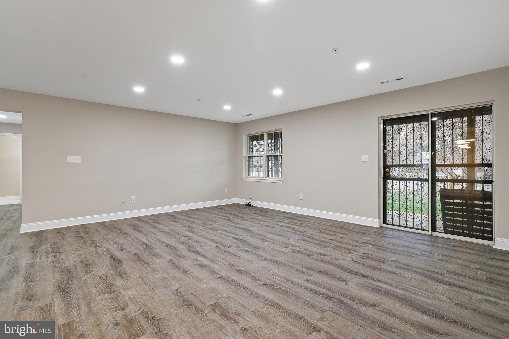 RIVER PARK - Residential