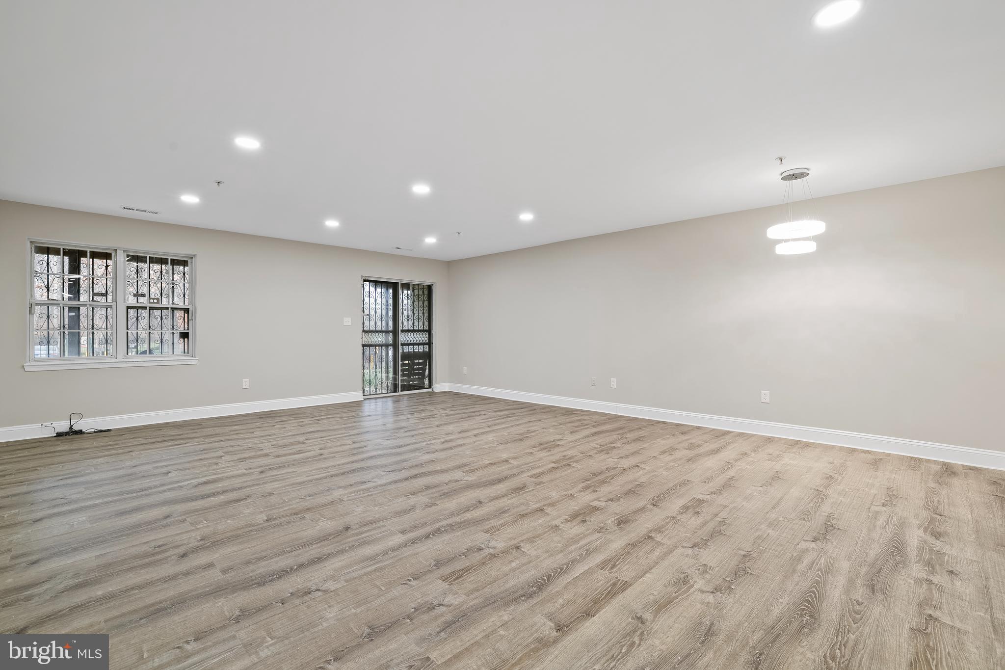 RIVER PARK - Residential