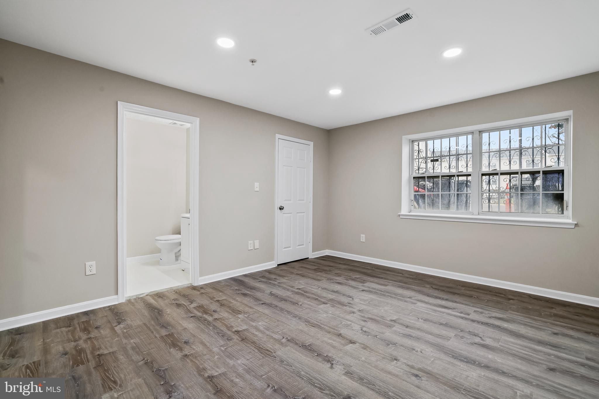 RIVER PARK - Residential