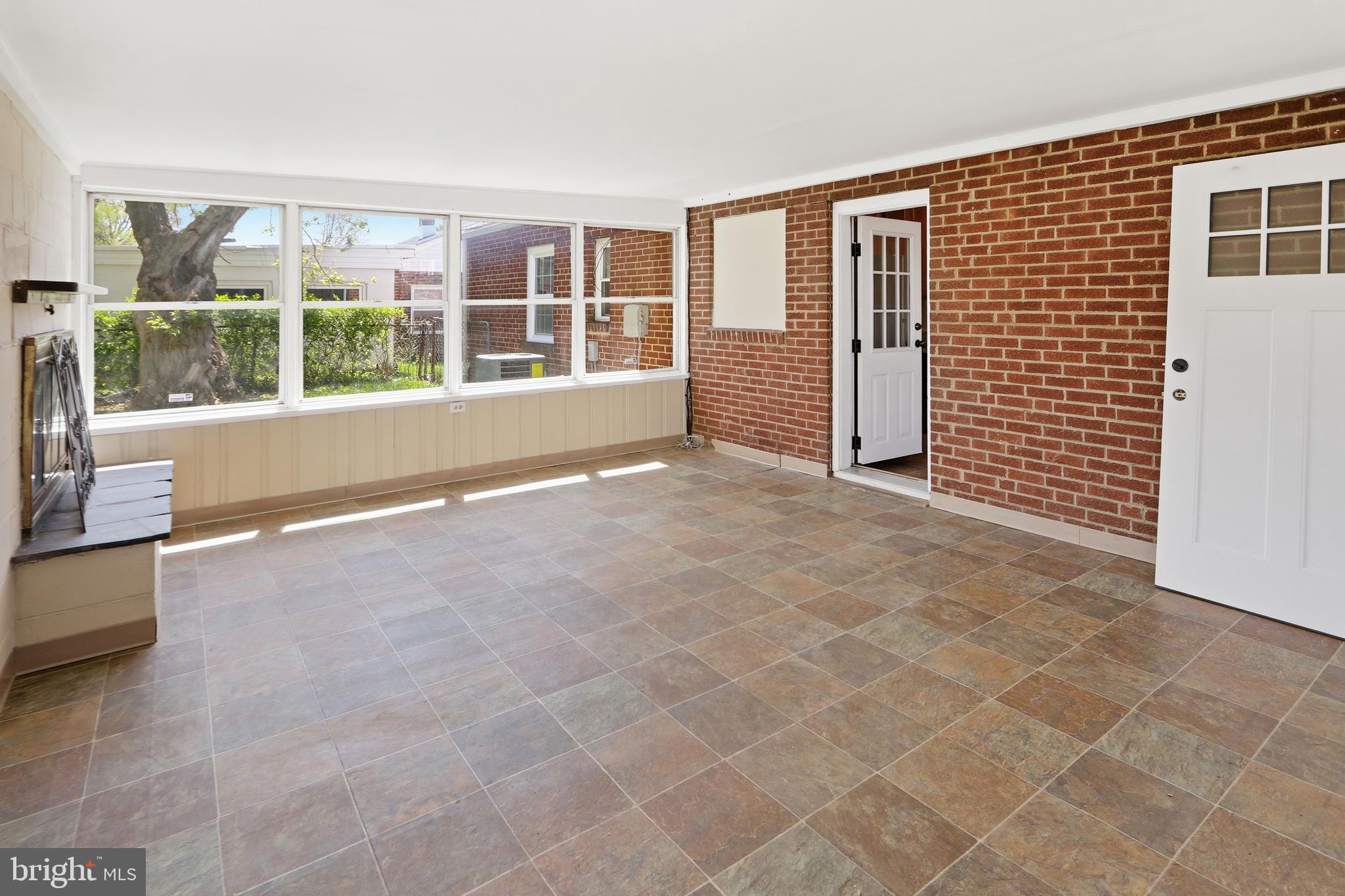 LEEDOM ESTATES - Residential