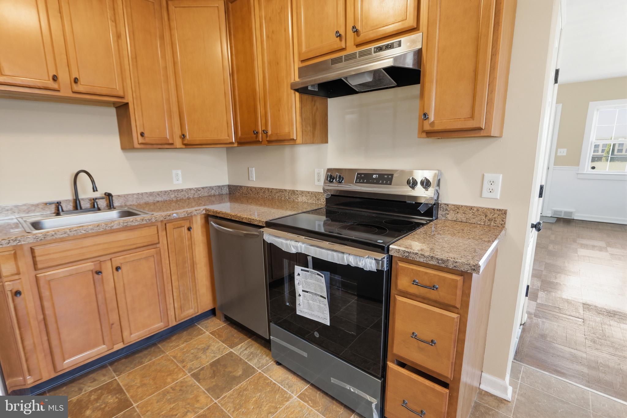 LEEDOM ESTATES - Residential