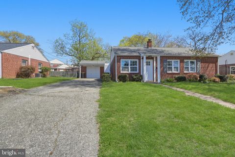 Photo of 210 Bacon Avenue, NEW CASTLE, DE 19720 (MLS # DENC2100708)