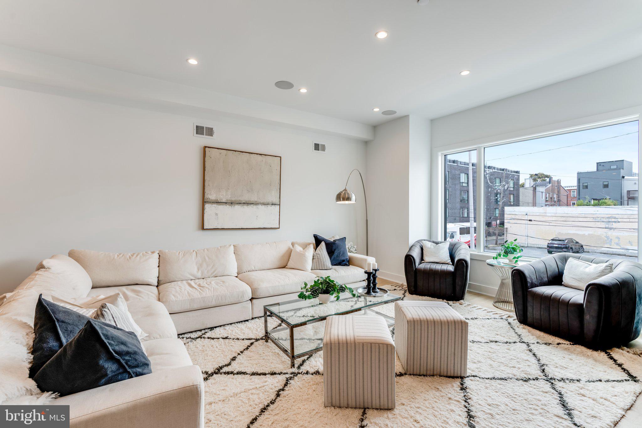 CENTER CITY - Residential