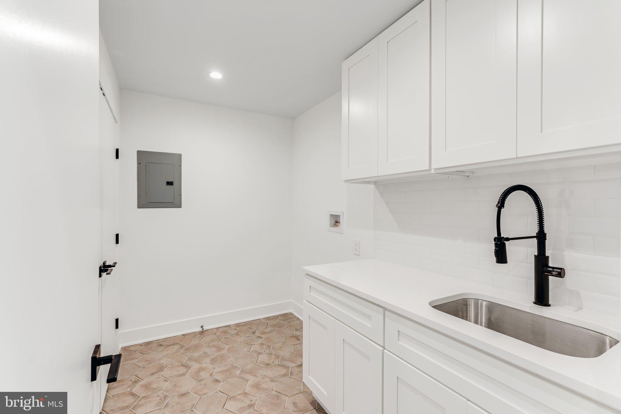 CENTER CITY - Residential