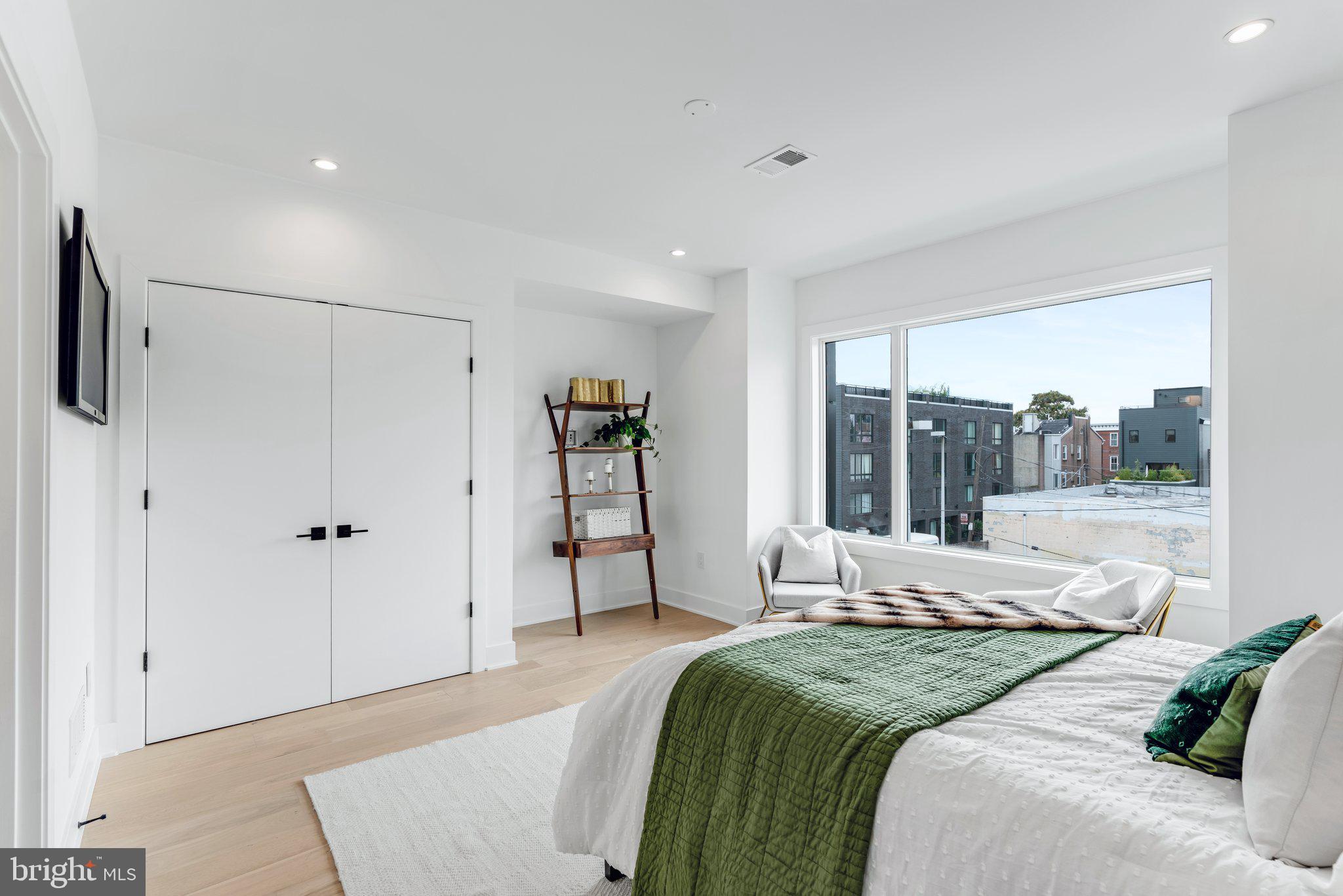 CENTER CITY - Residential