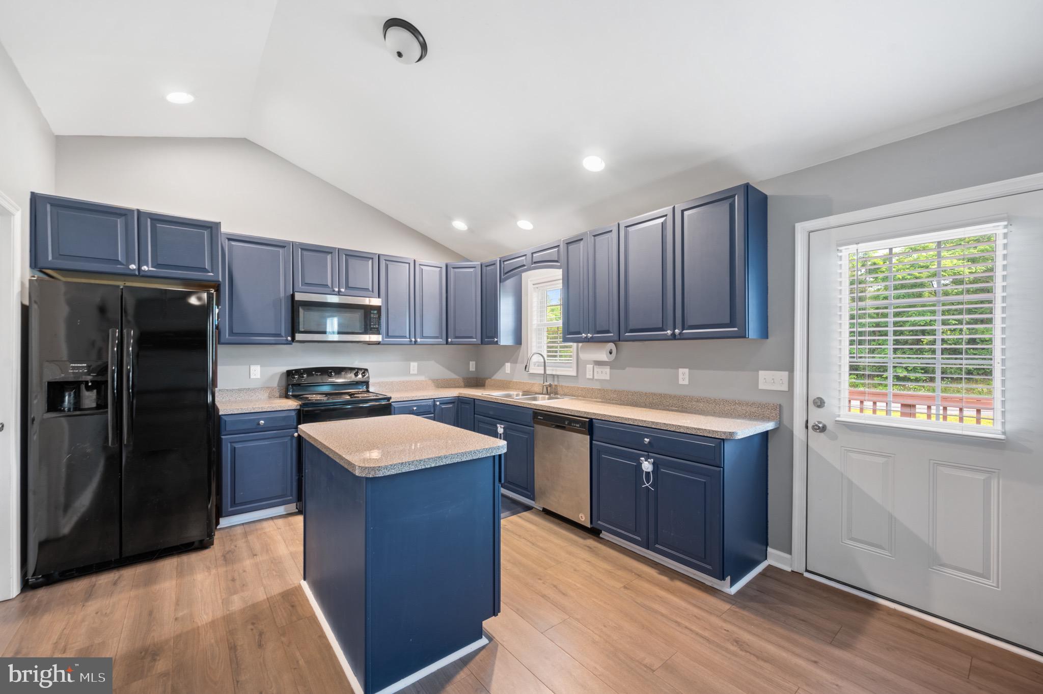 THE VINEYARDS - Residential