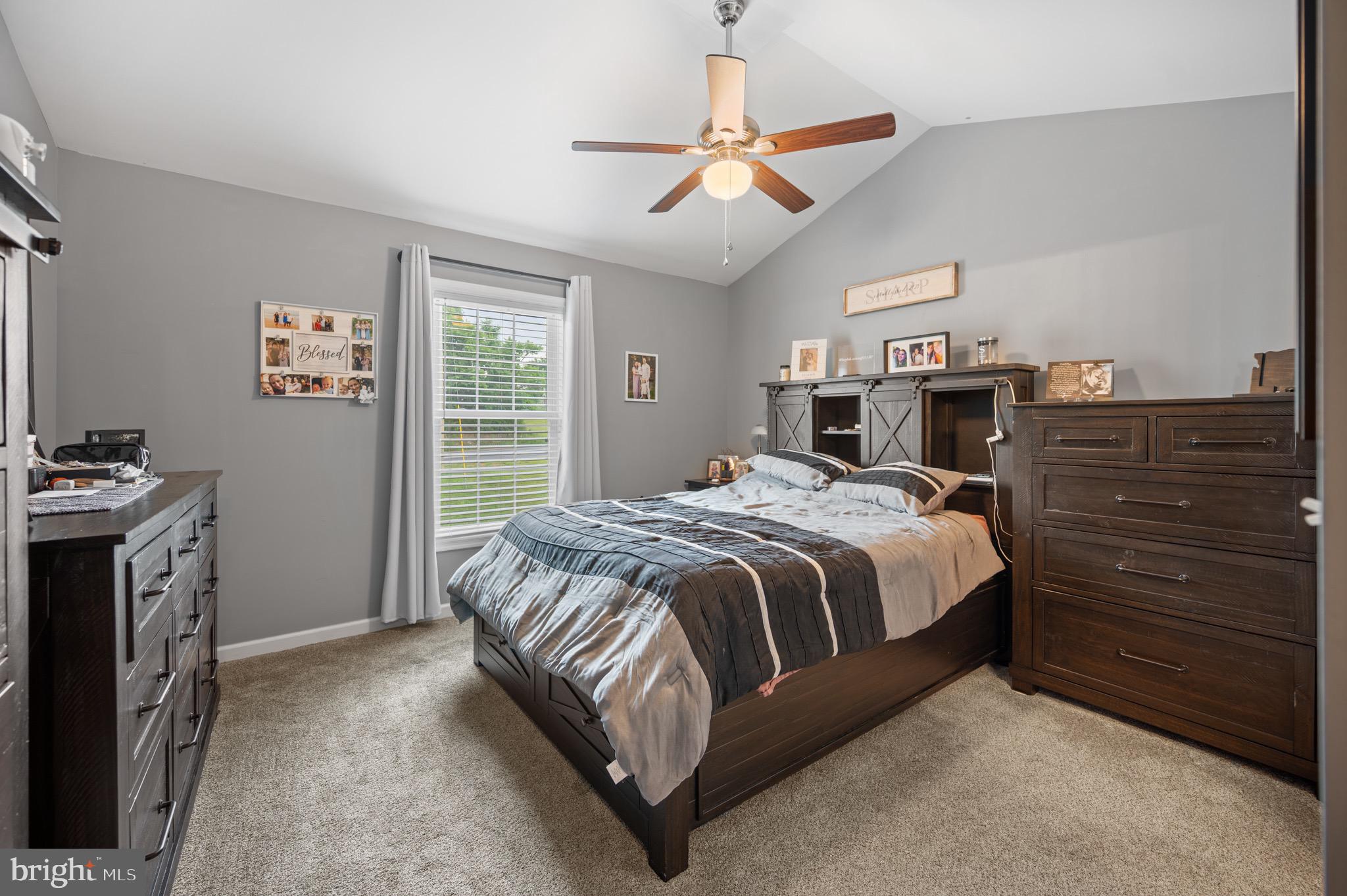 THE VINEYARDS - Residential