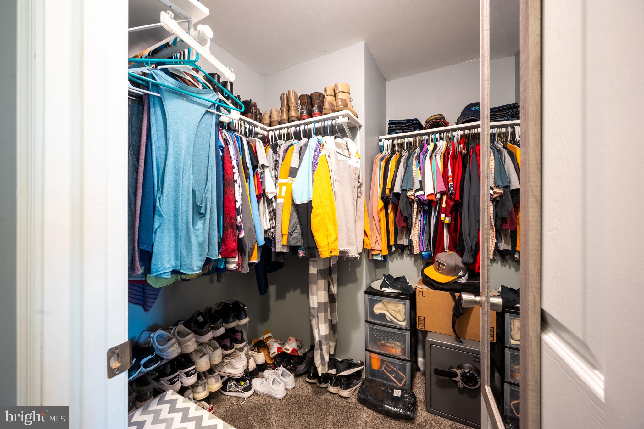 THE VINEYARDS - Residential