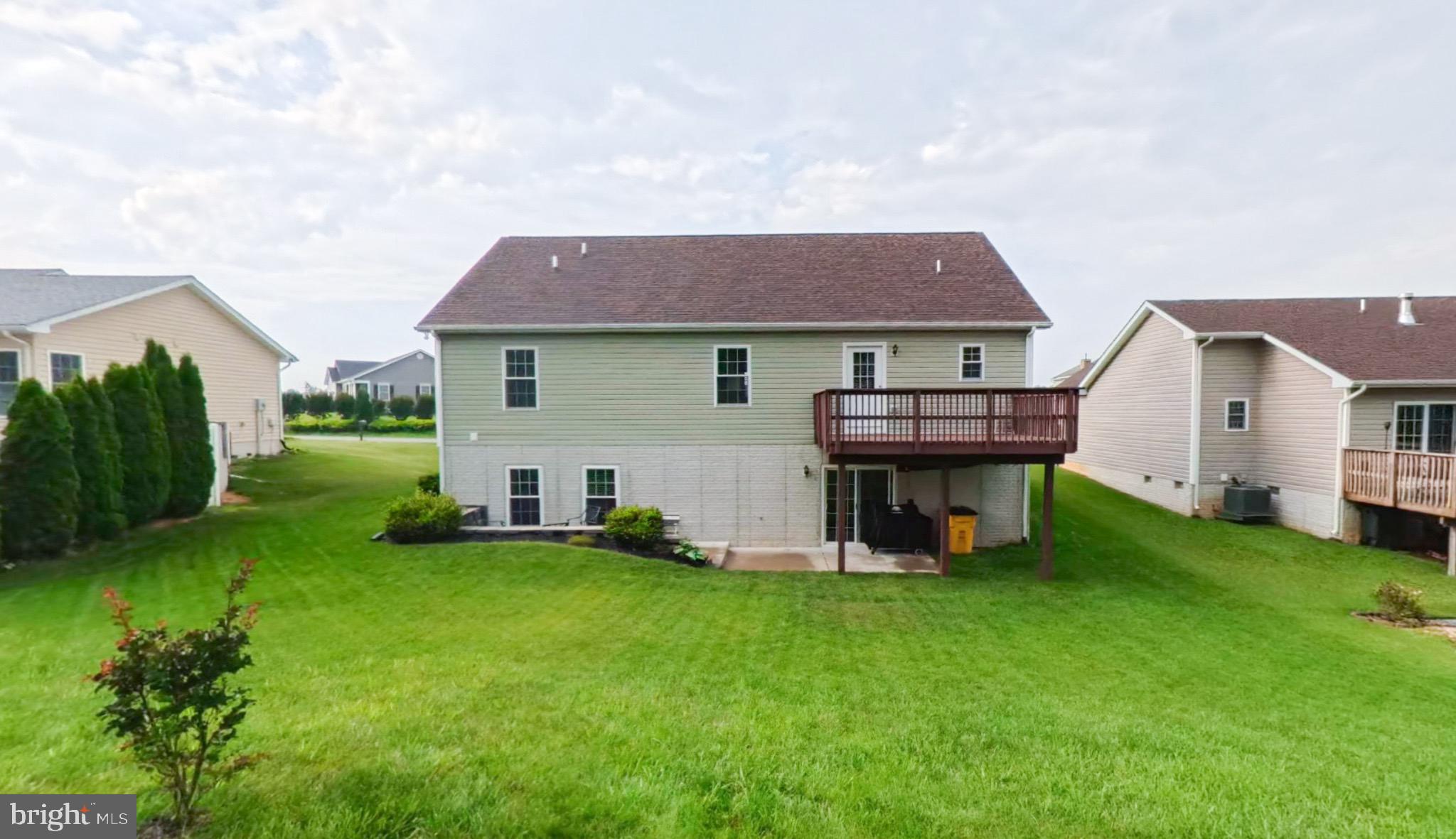 THE VINEYARDS - Residential