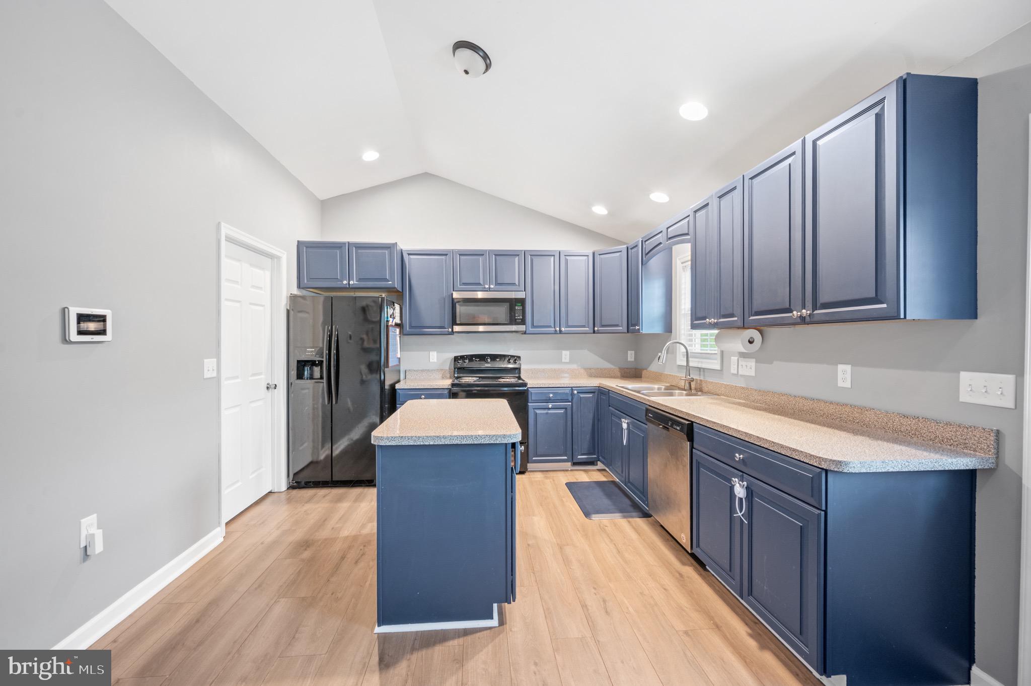 THE VINEYARDS - Residential