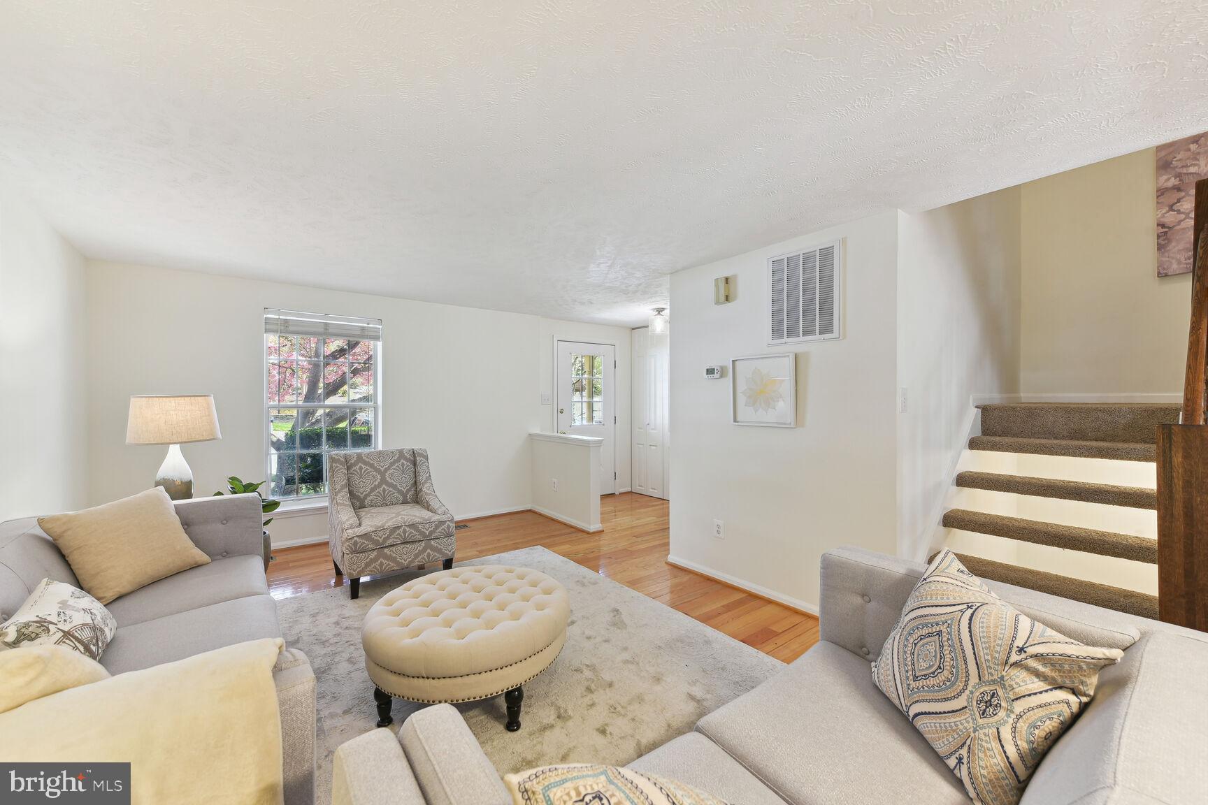 RESTON - Residential