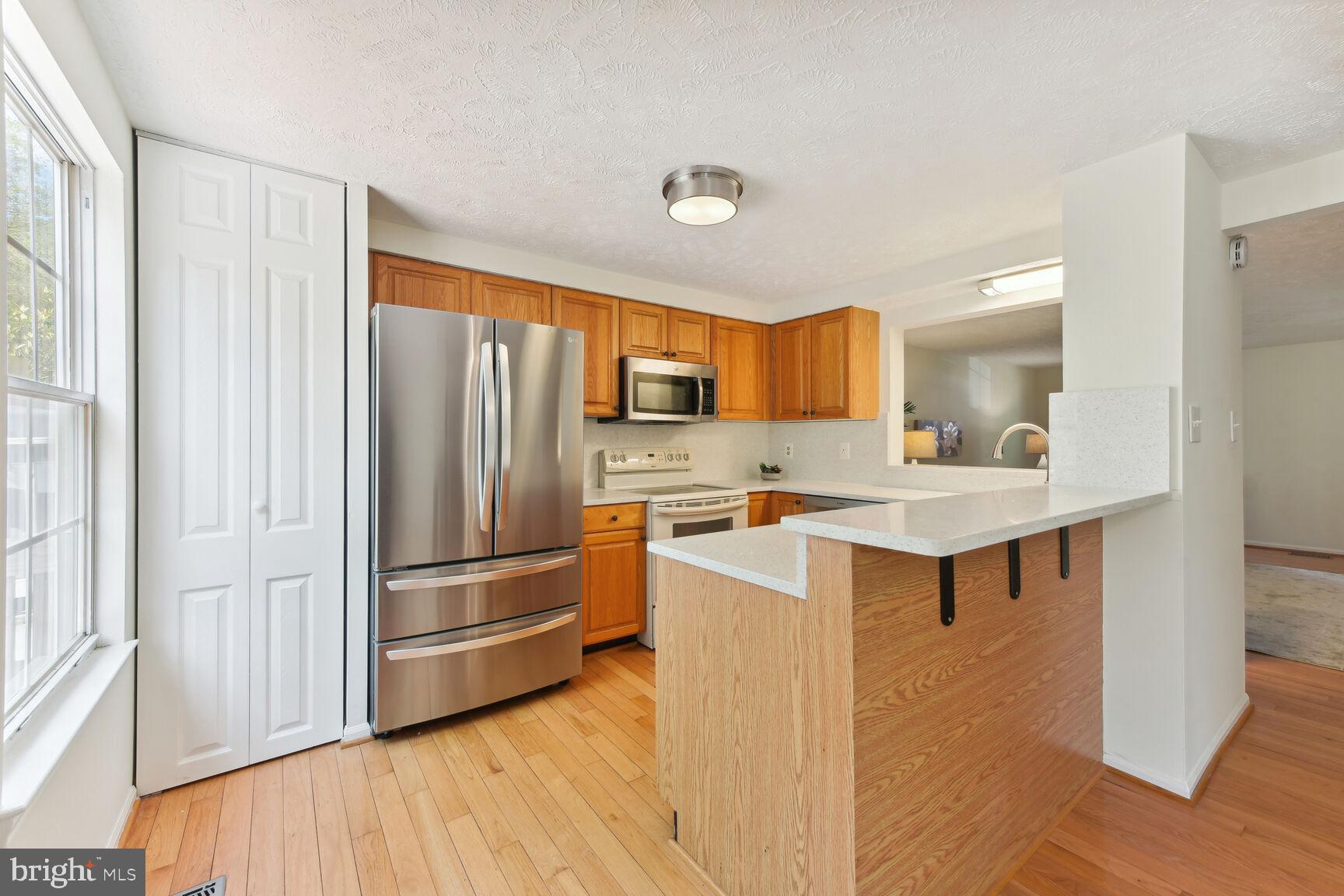 RESTON - Residential