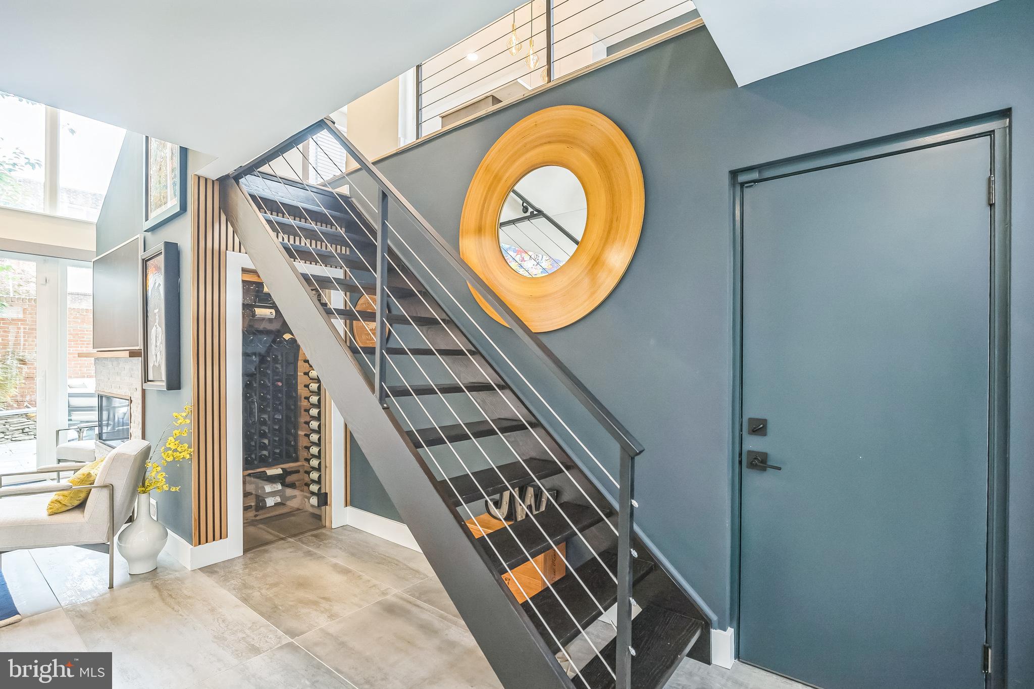 SOCIETY HILL - Residential