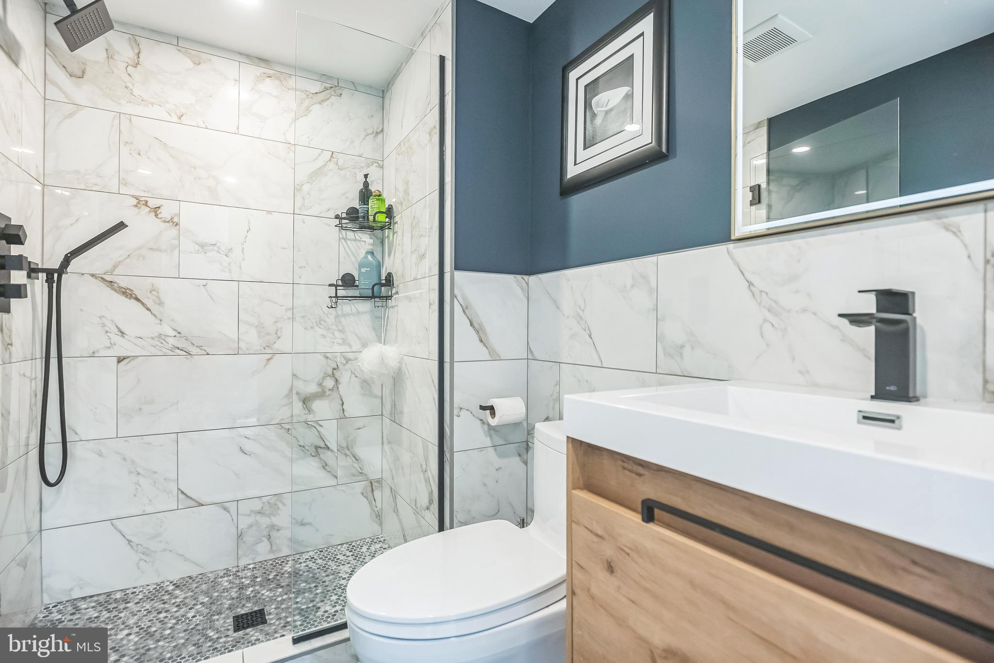 SOCIETY HILL - Residential