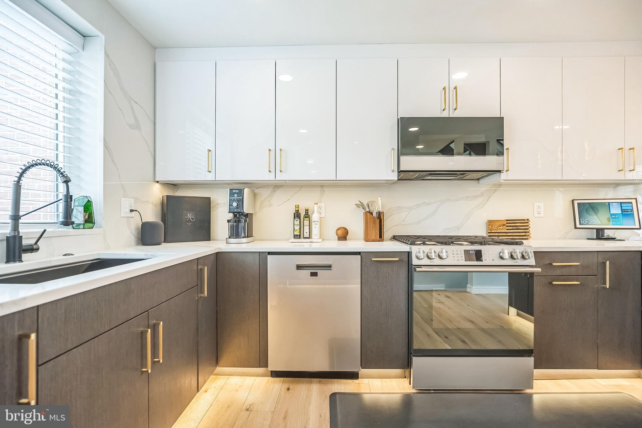 SOCIETY HILL - Residential