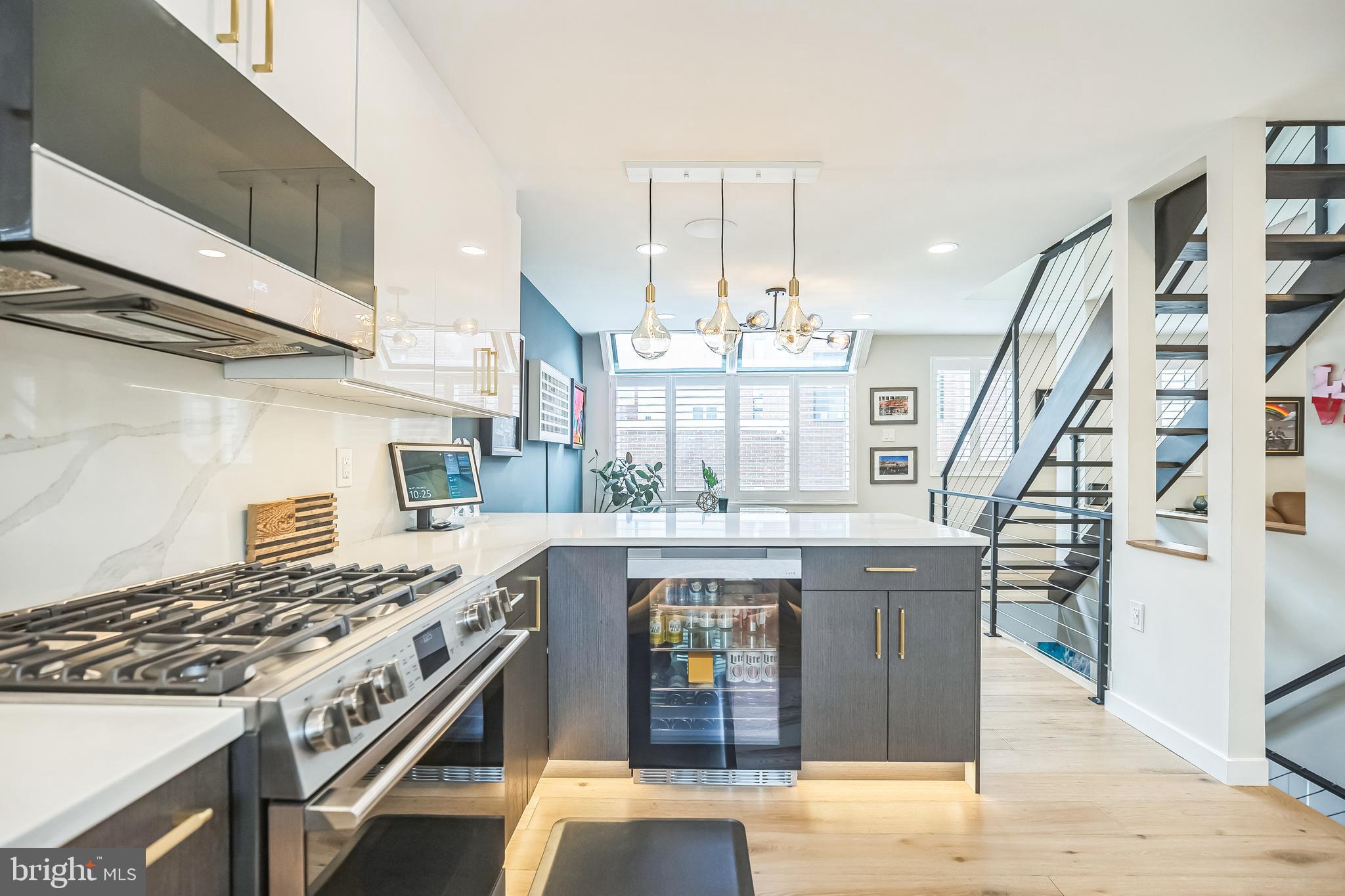 SOCIETY HILL - Residential