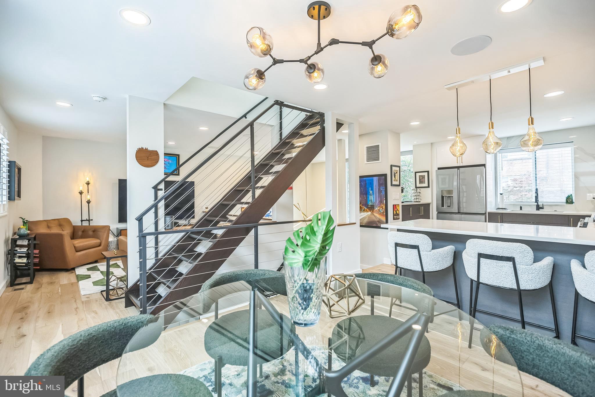 SOCIETY HILL - Residential