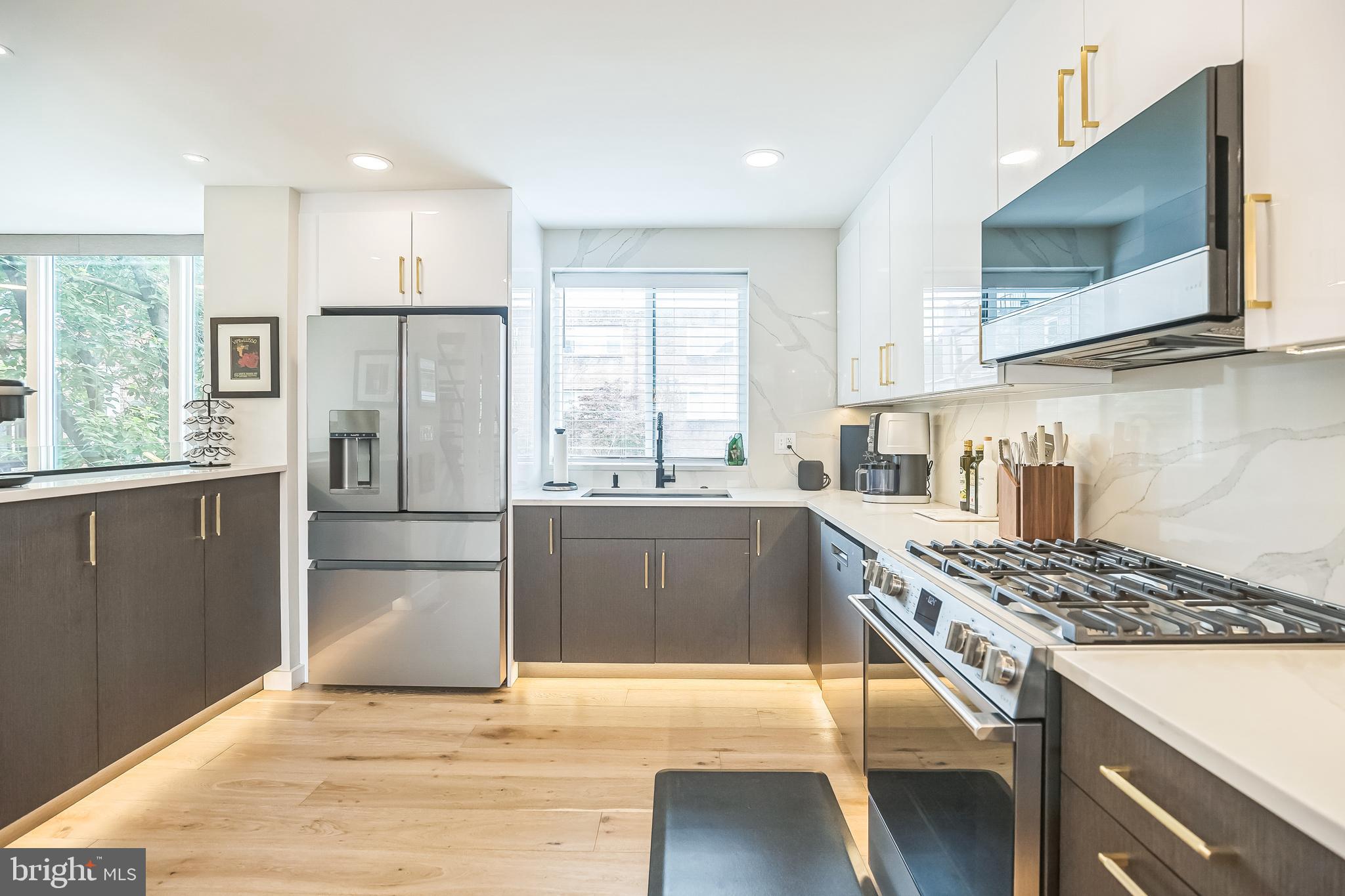 SOCIETY HILL - Residential