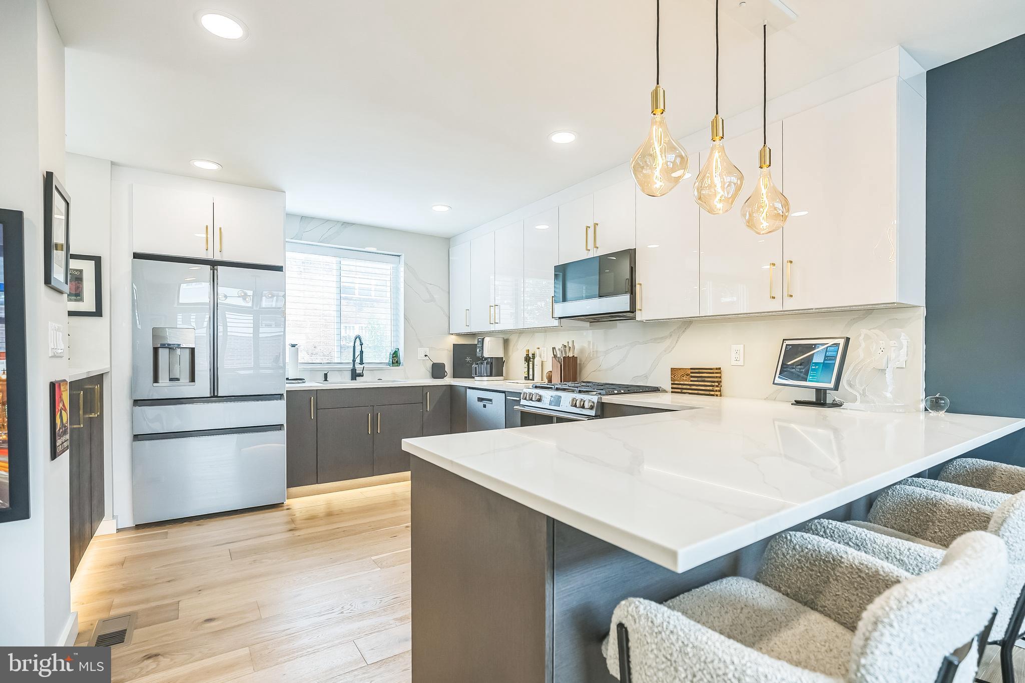 SOCIETY HILL - Residential