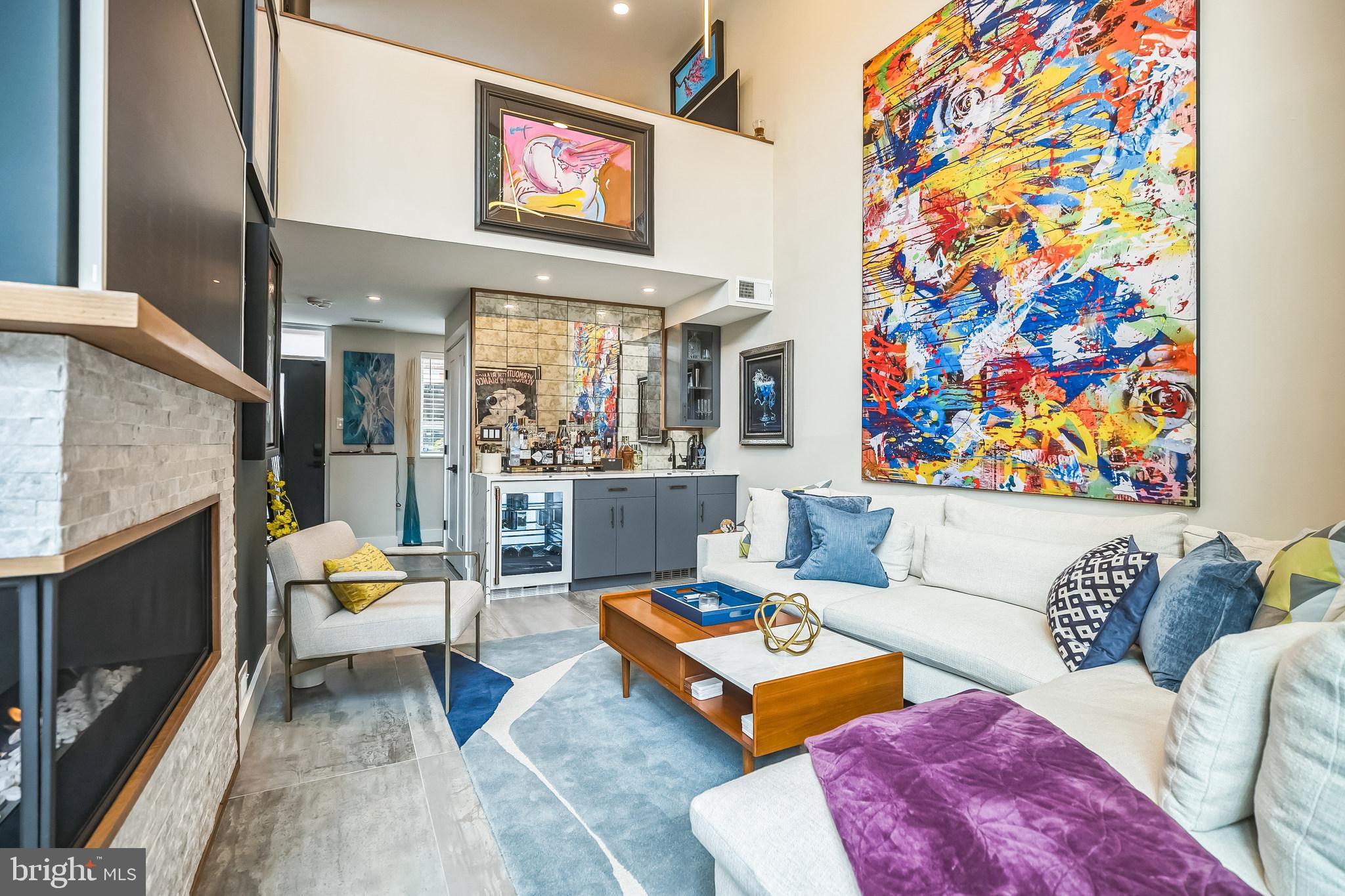 SOCIETY HILL - Residential