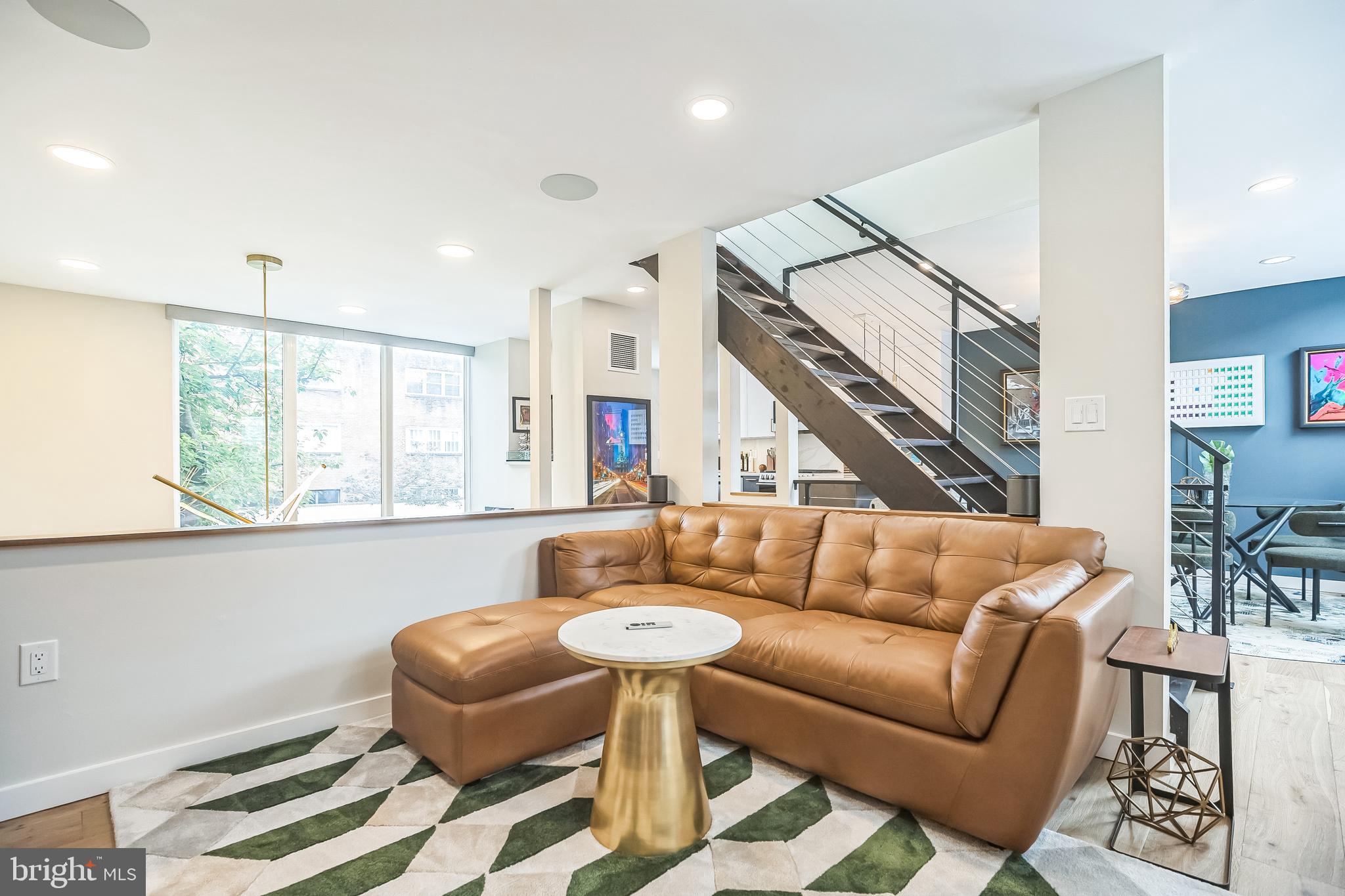 SOCIETY HILL - Residential