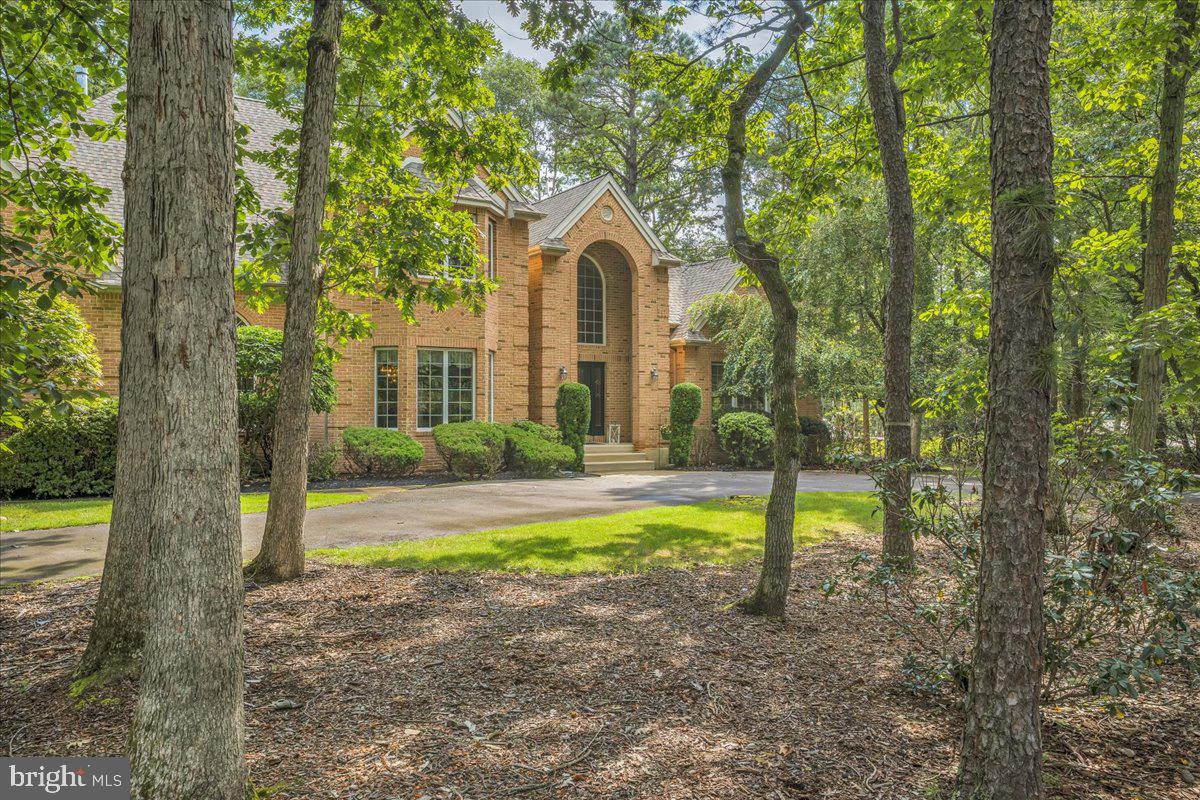 2 CARLY COURT