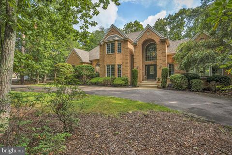 2 CARLY COURT VOORHEES NJ 08043