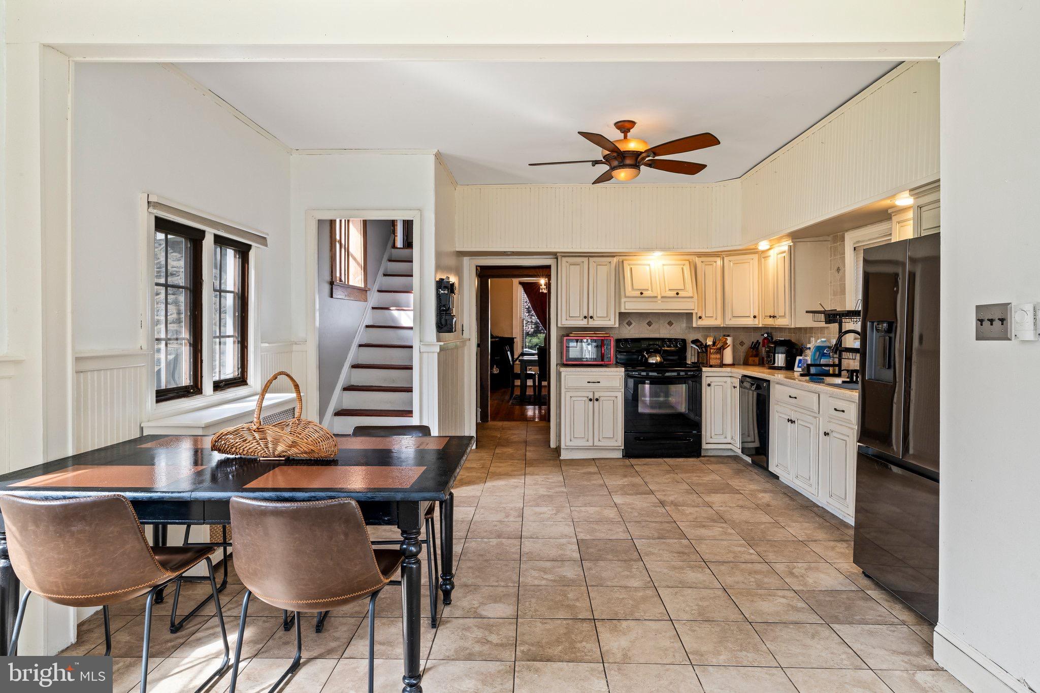 ELKINS PARK - Residential