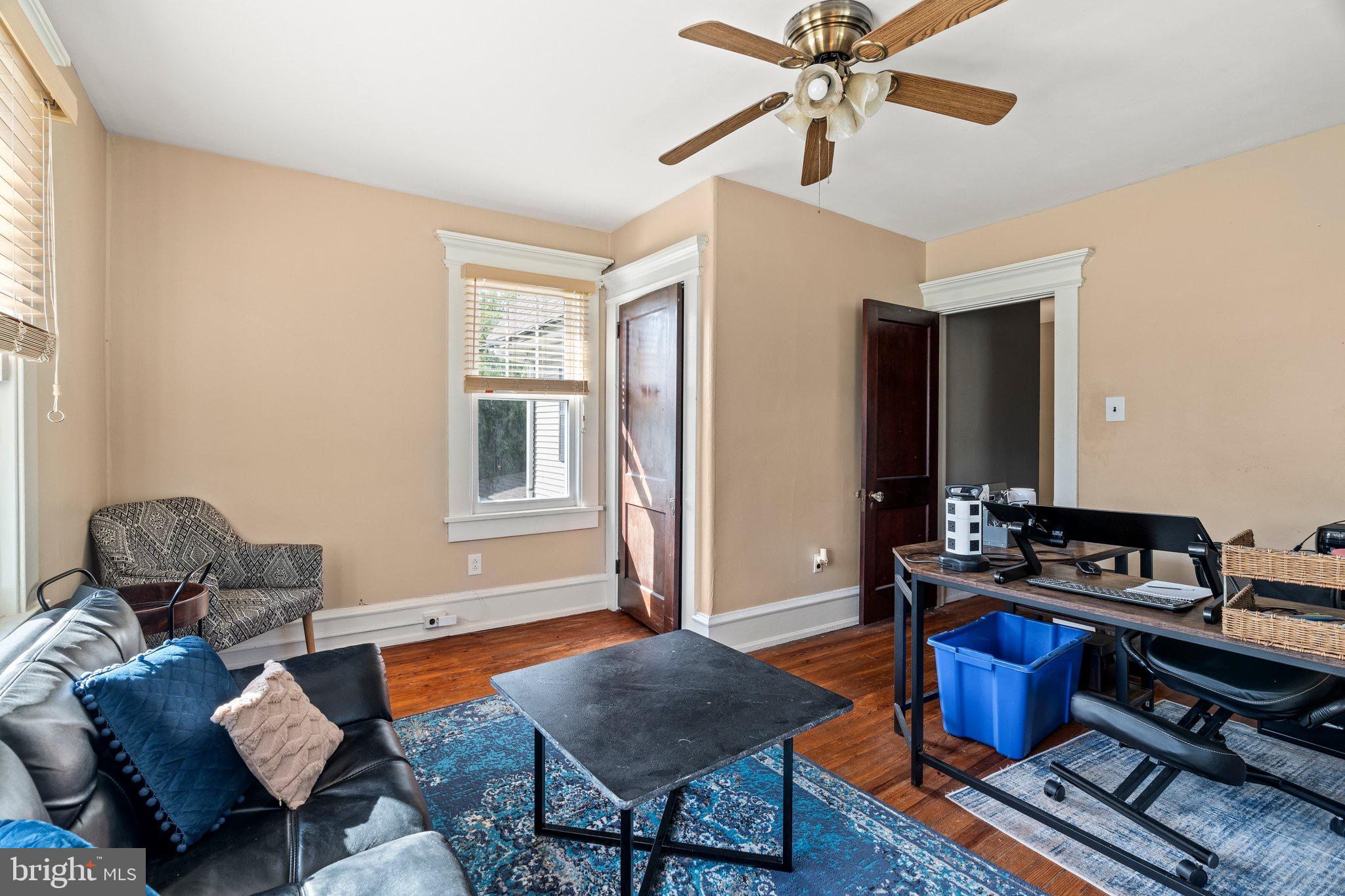 ELKINS PARK - Residential