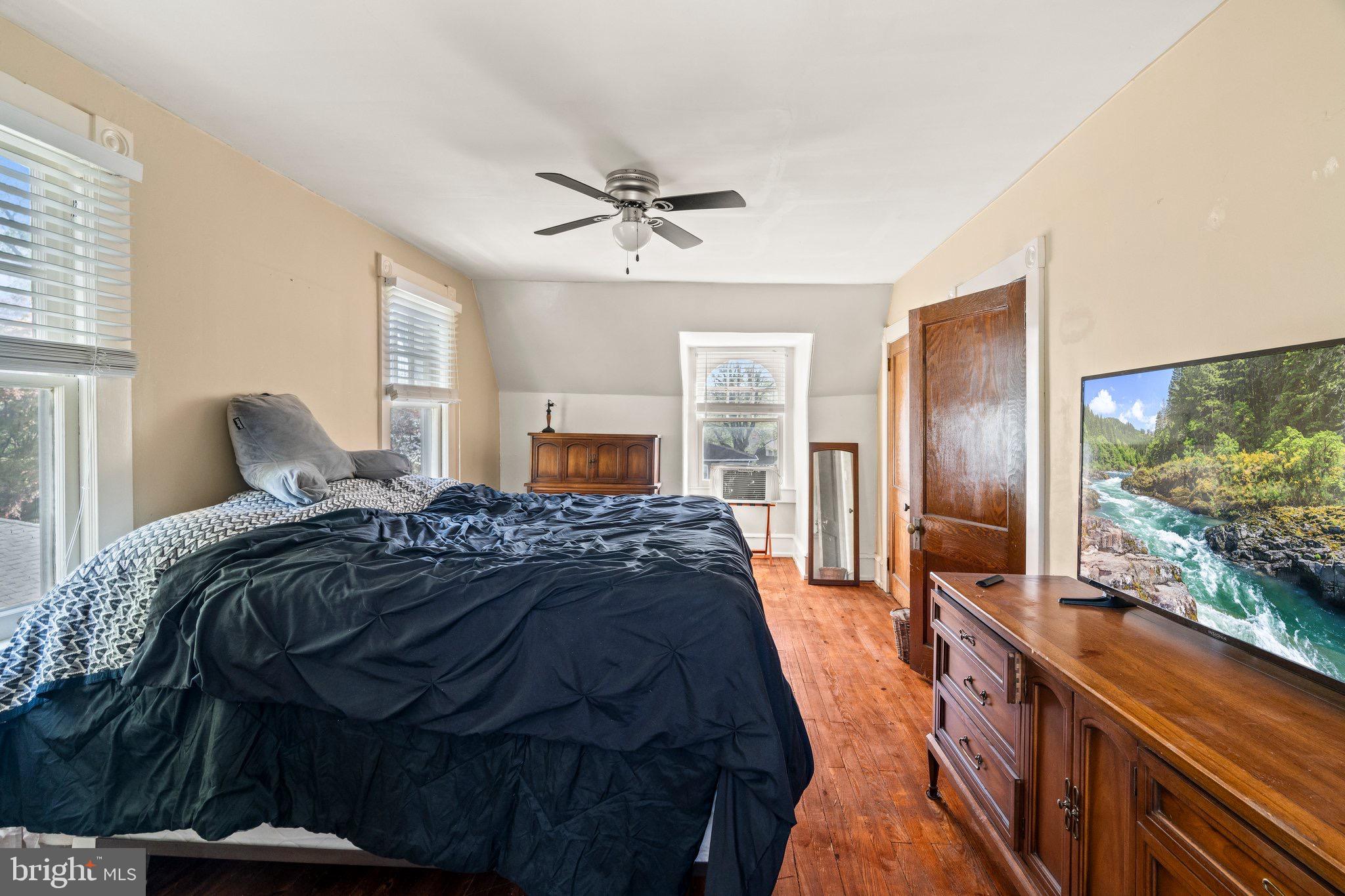 ELKINS PARK - Residential