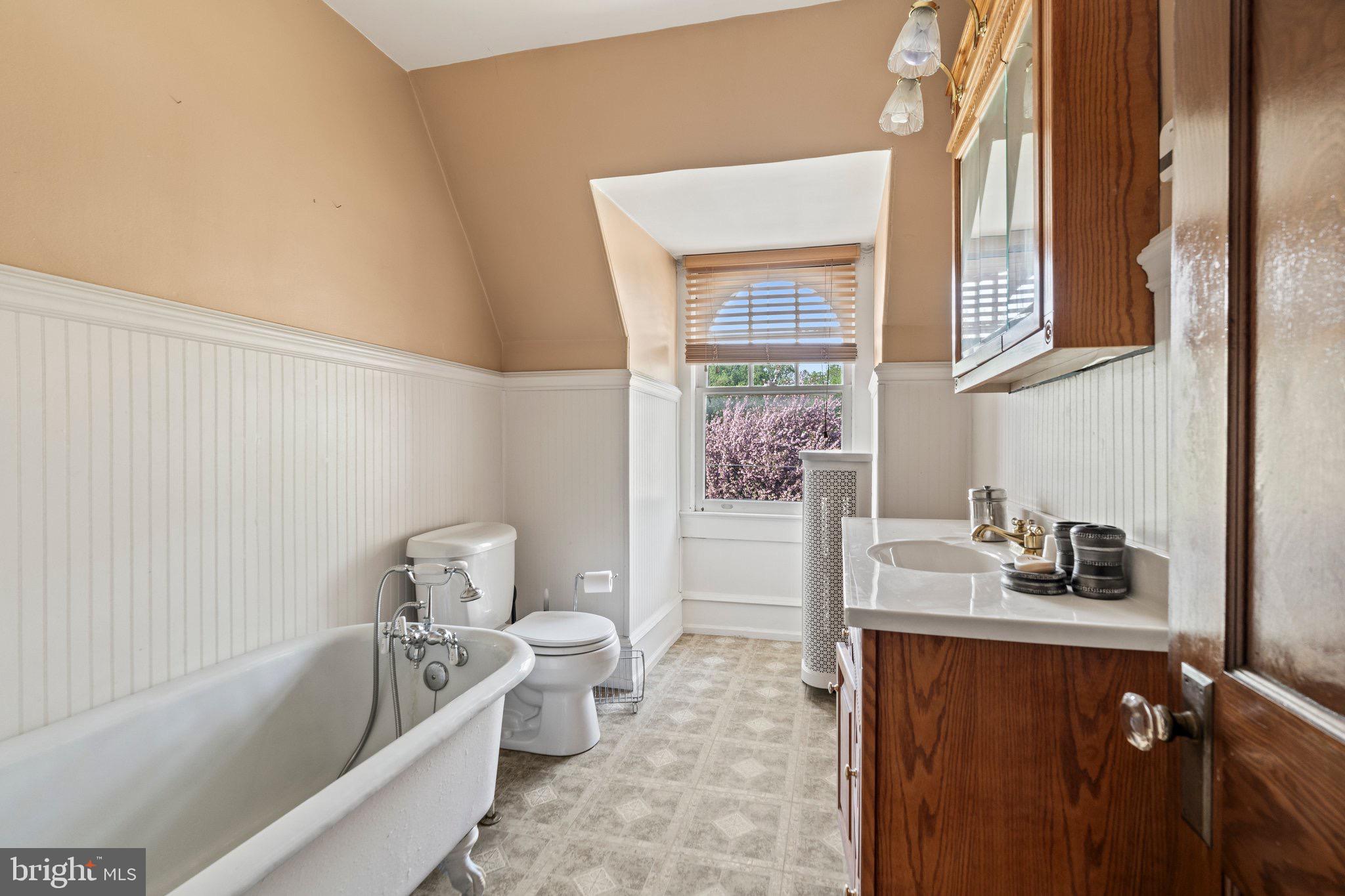 ELKINS PARK - Residential