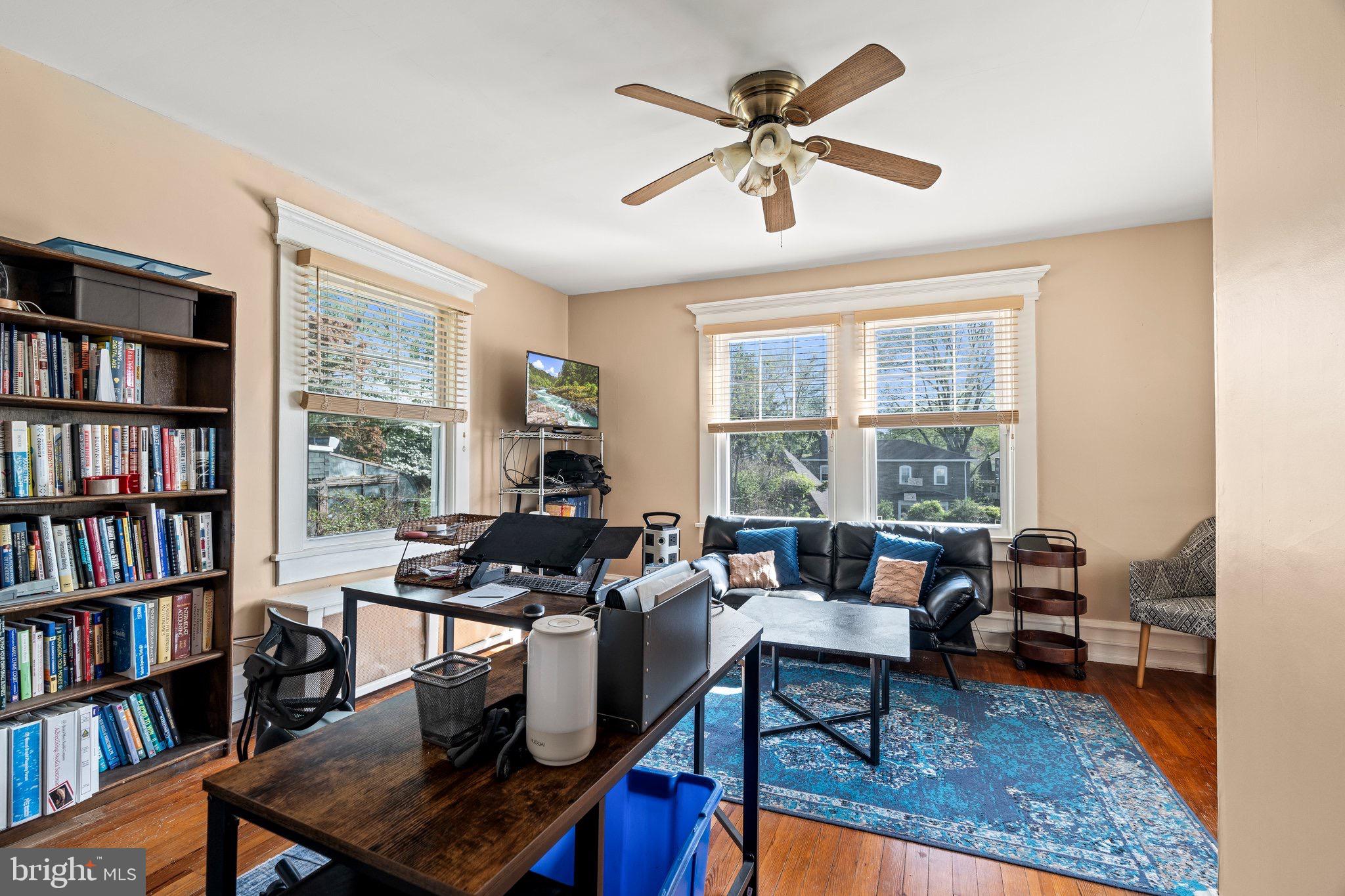 ELKINS PARK - Residential