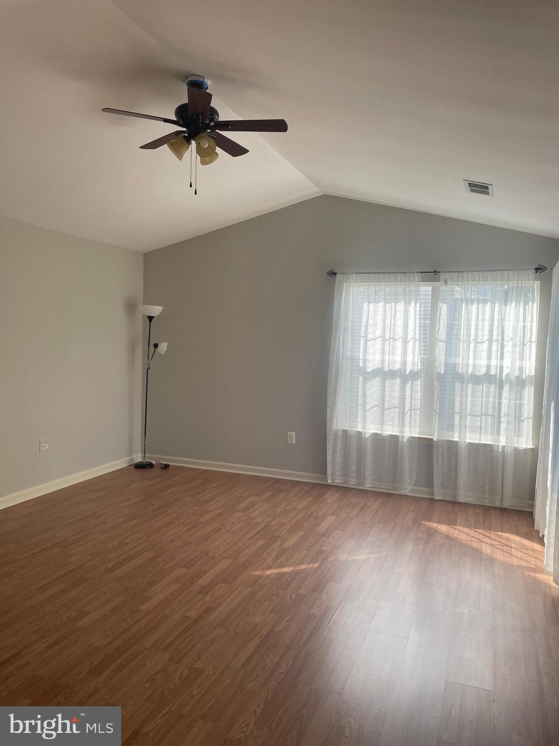 ONE LOUDOUN - Residential Lease