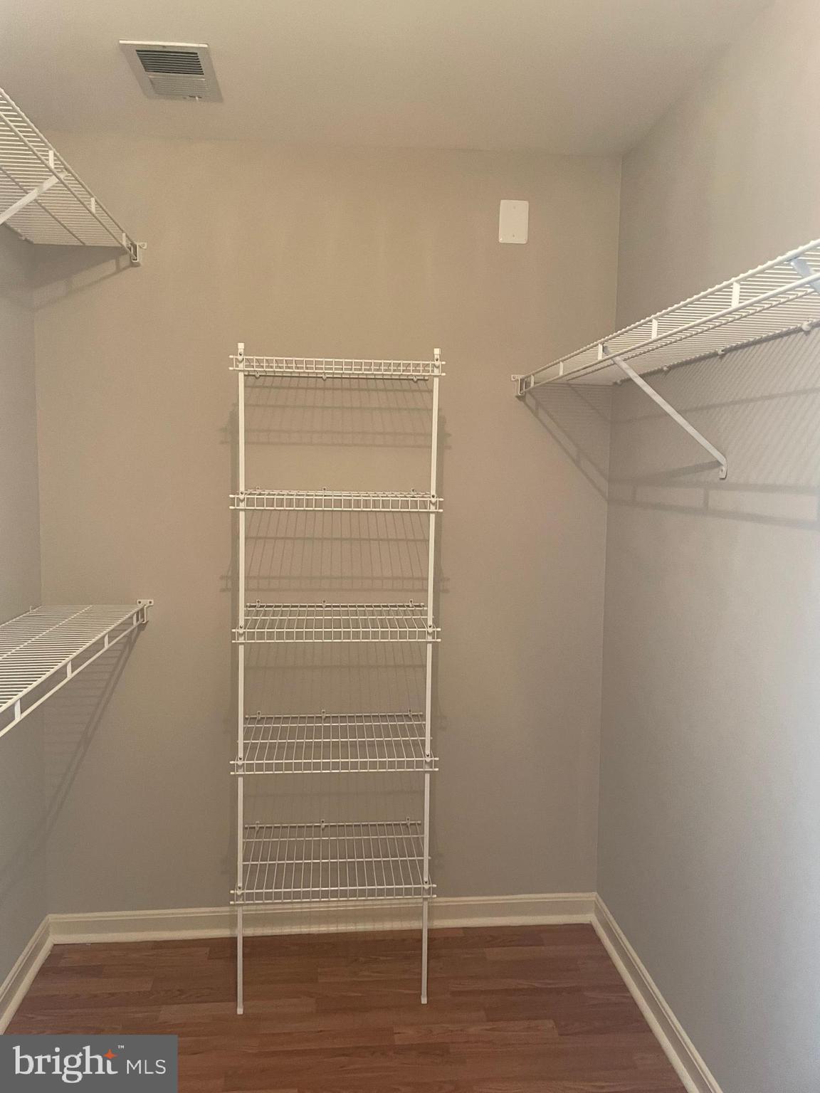 ONE LOUDOUN - Residential Lease