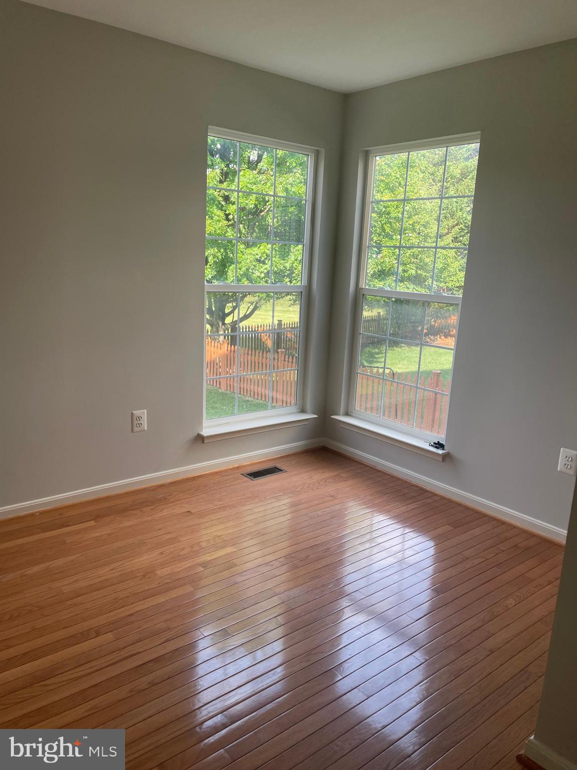 ONE LOUDOUN - Residential Lease