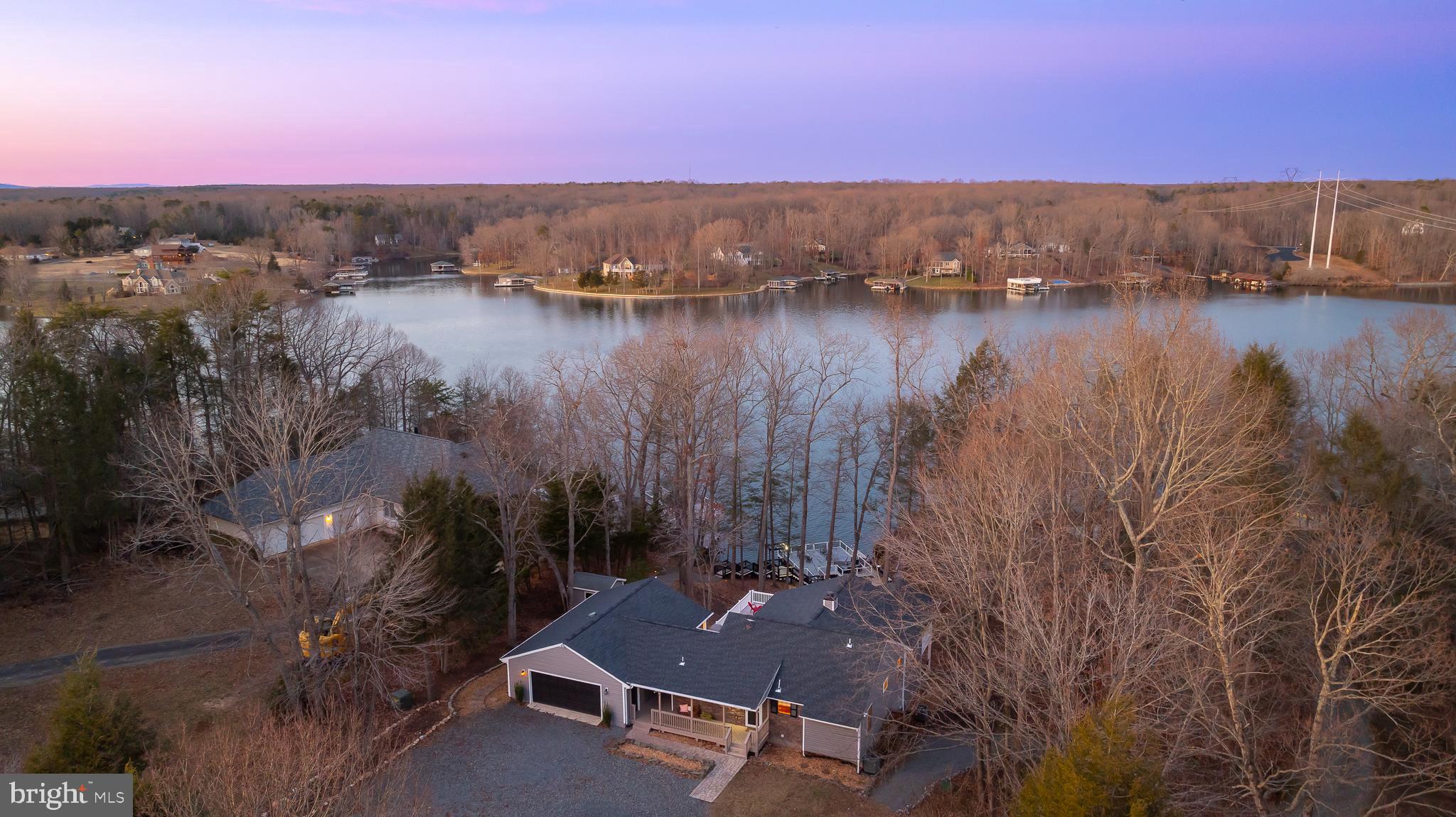 TALL PINES - Residential