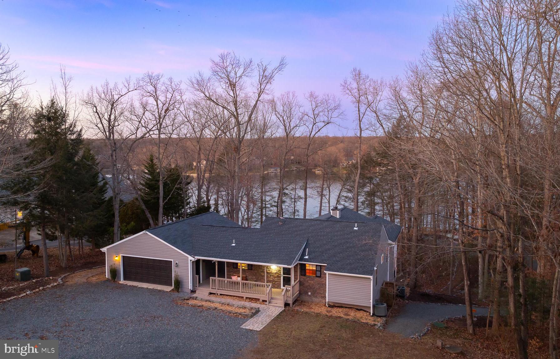 TALL PINES - Residential