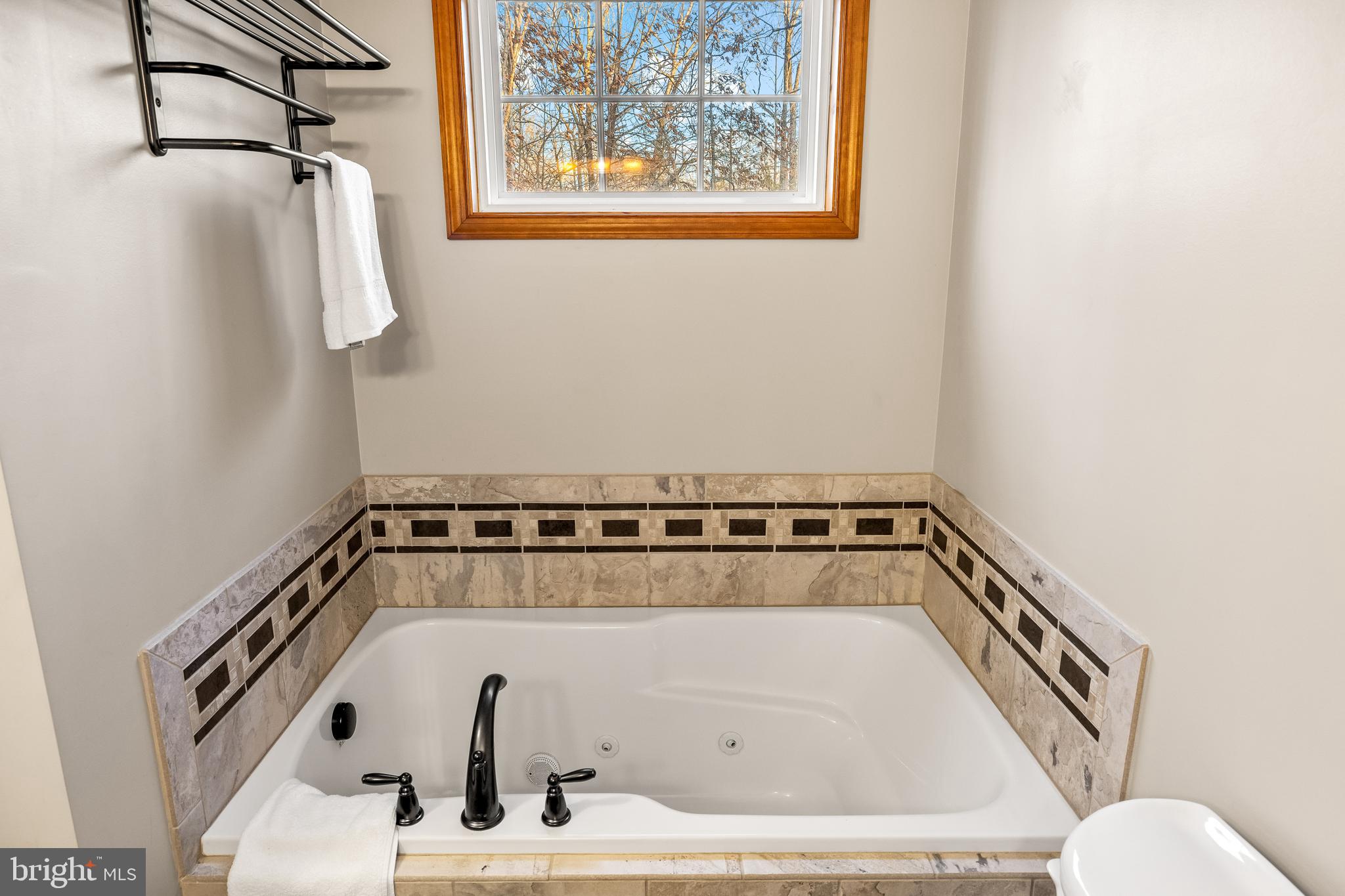 TALL PINES - Residential