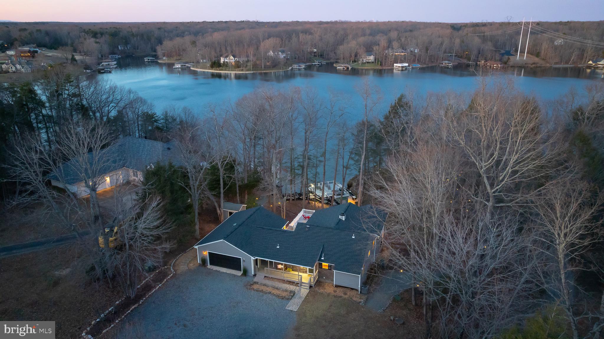 TALL PINES - Residential