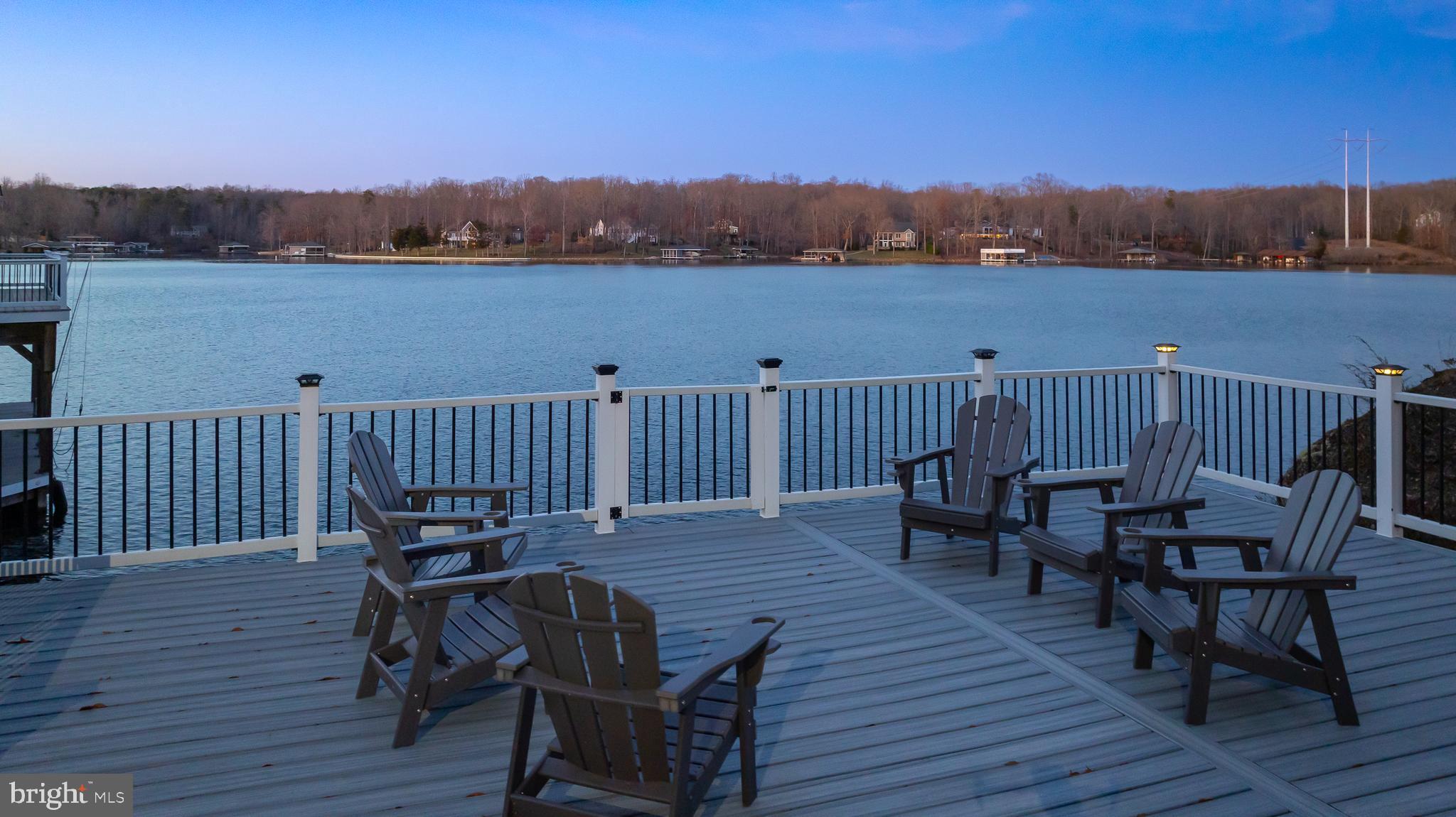 TALL PINES - Residential