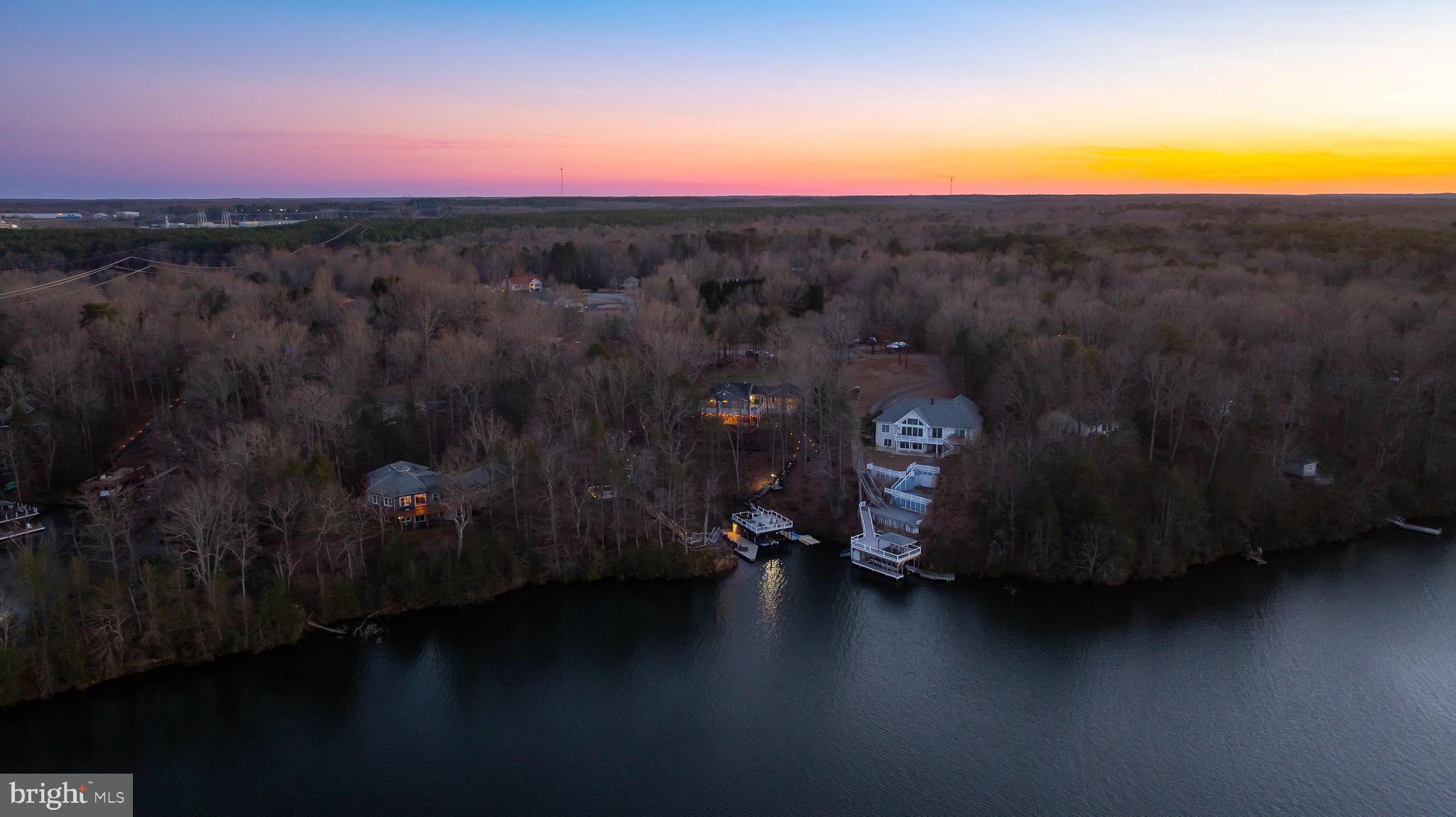 TALL PINES - Residential