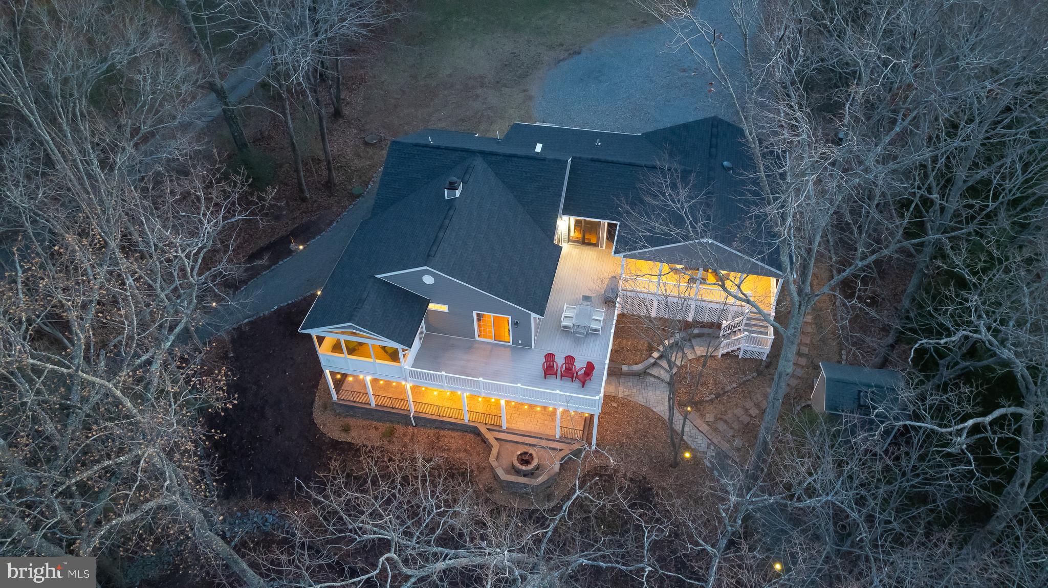 TALL PINES - Residential