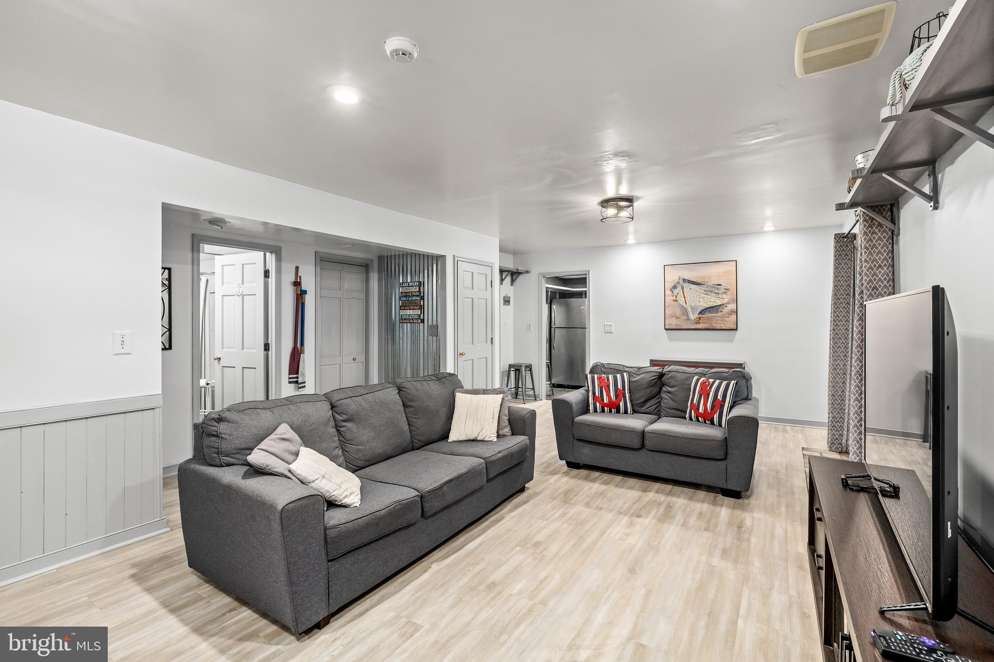 TALL PINES - Residential