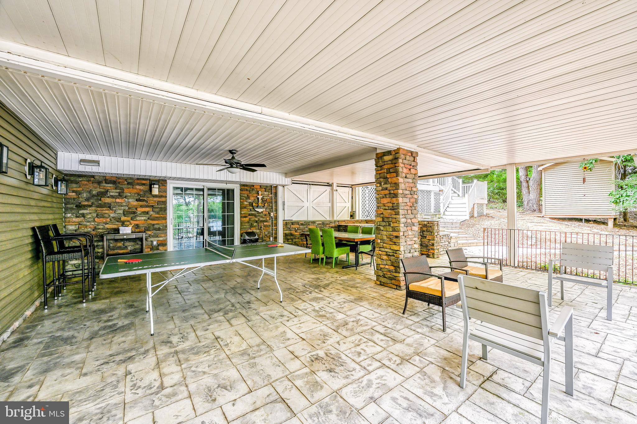 TALL PINES - Residential