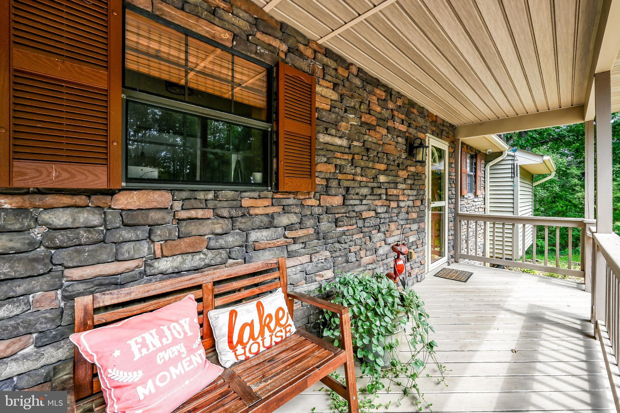 TALL PINES - Residential