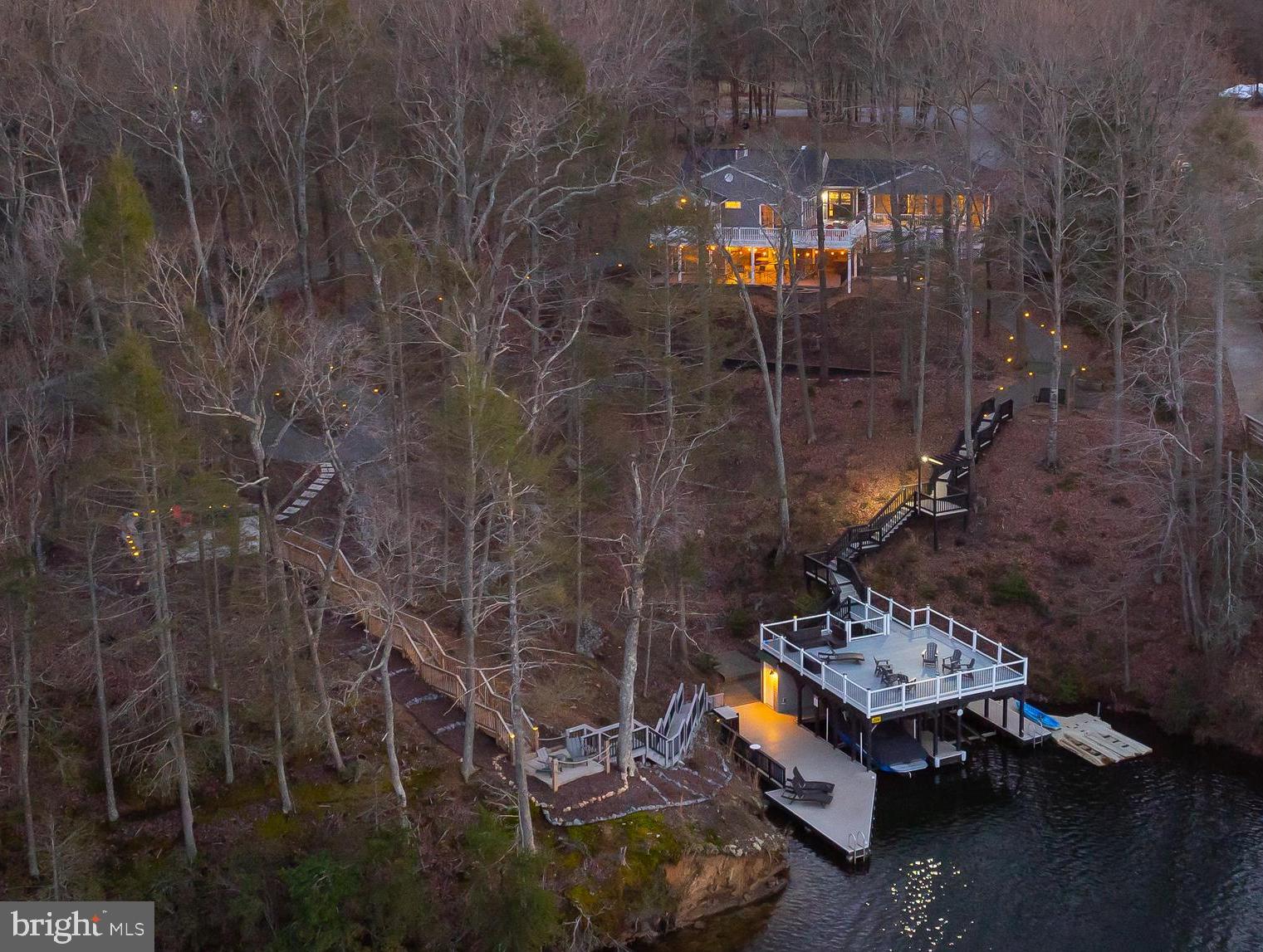 TALL PINES - Residential