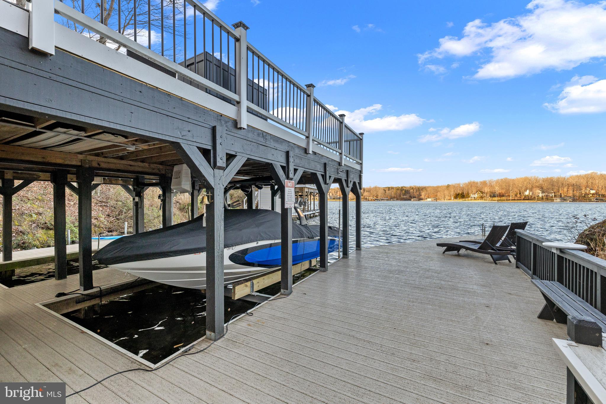 TALL PINES - Residential