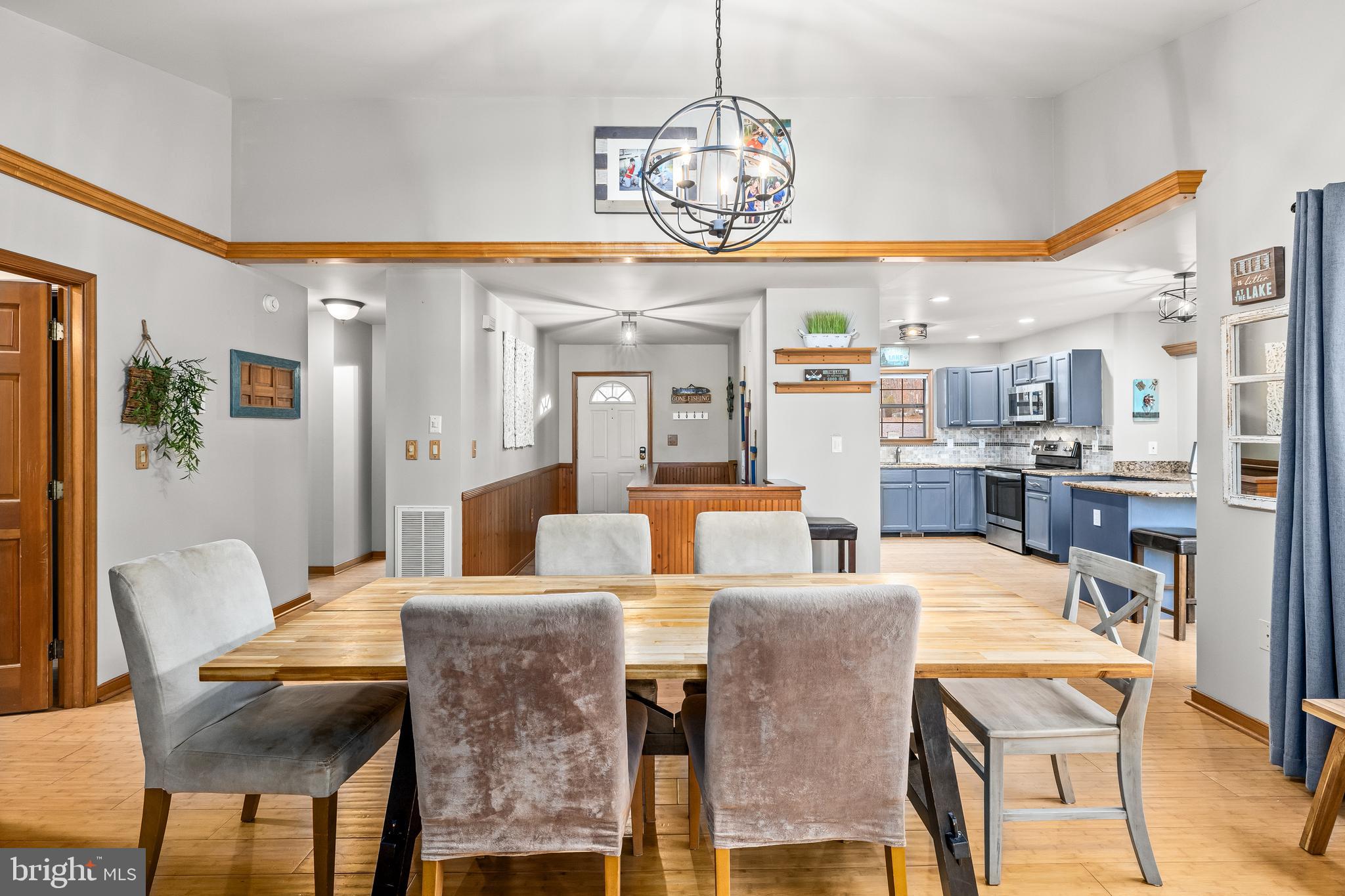 TALL PINES - Residential