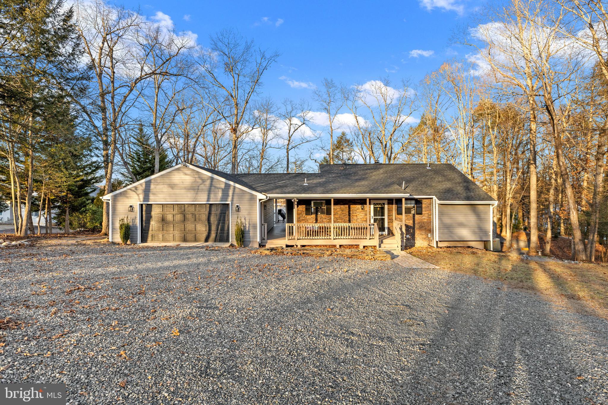 TALL PINES - Residential