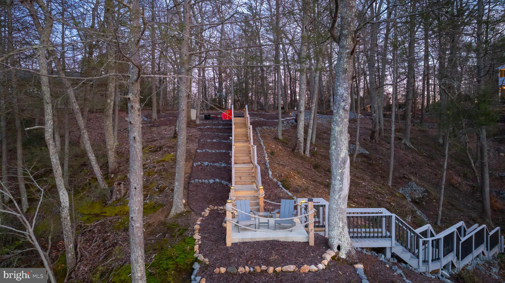 TALL PINES - Residential